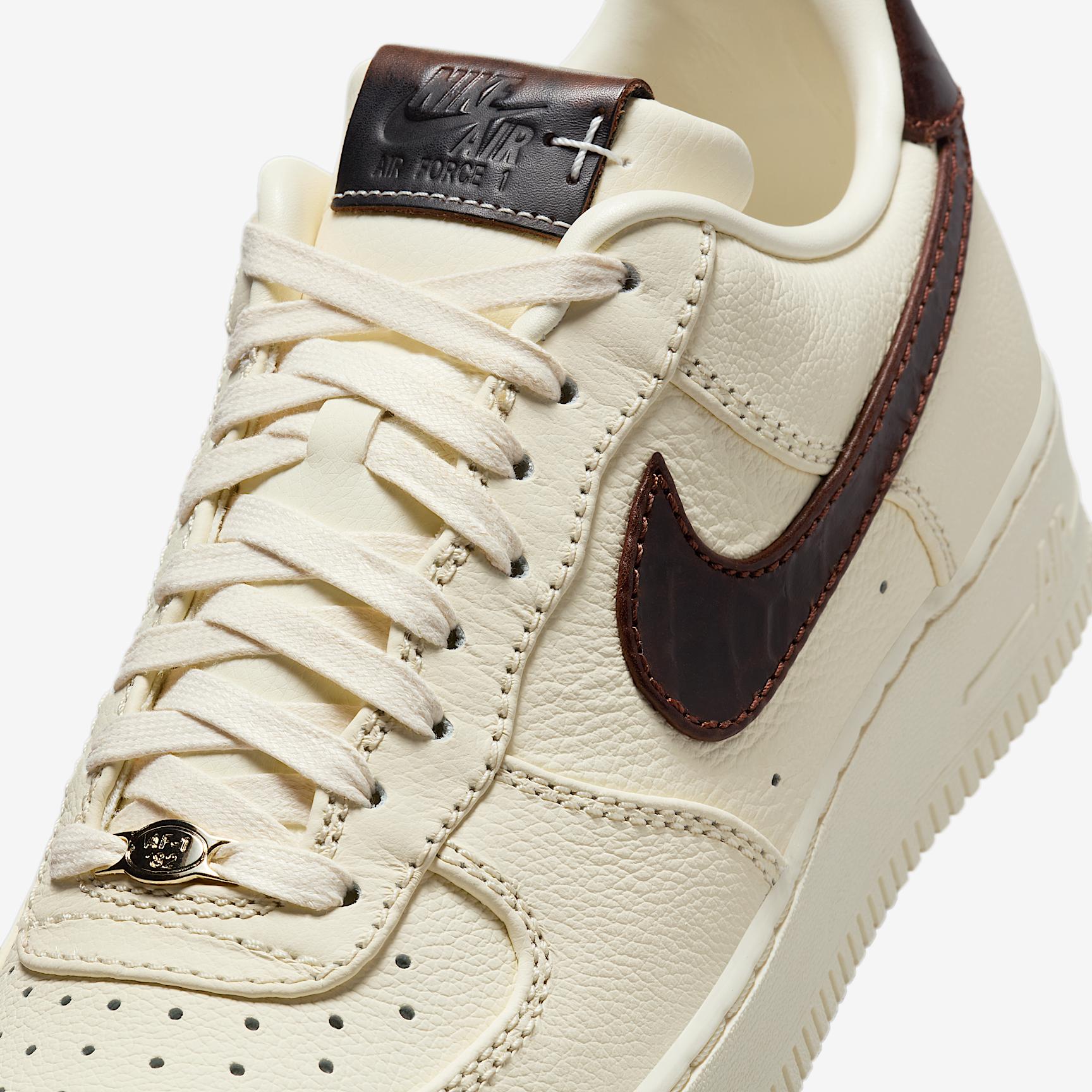 Nike Mens Air Force 1 07 Shoes | IB8865-221 Product Image