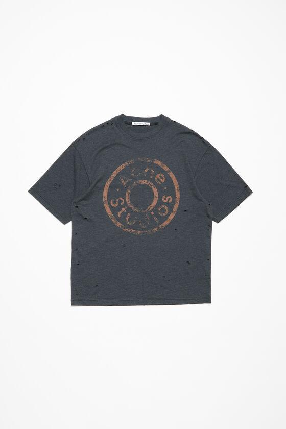 Logo t-shirt - Relaxed fit Product Image