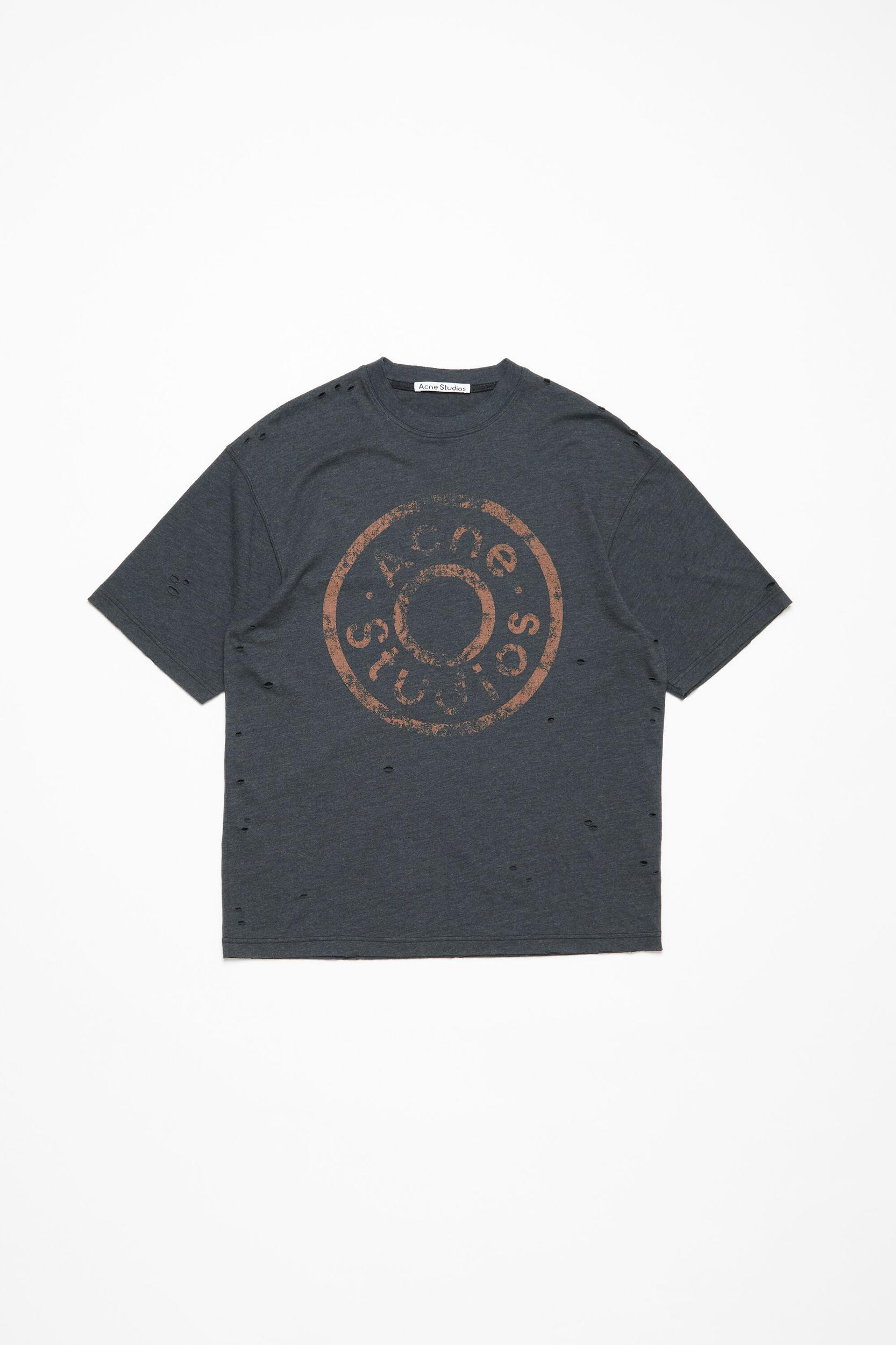 Logo t-shirt - Relaxed fit Product Image