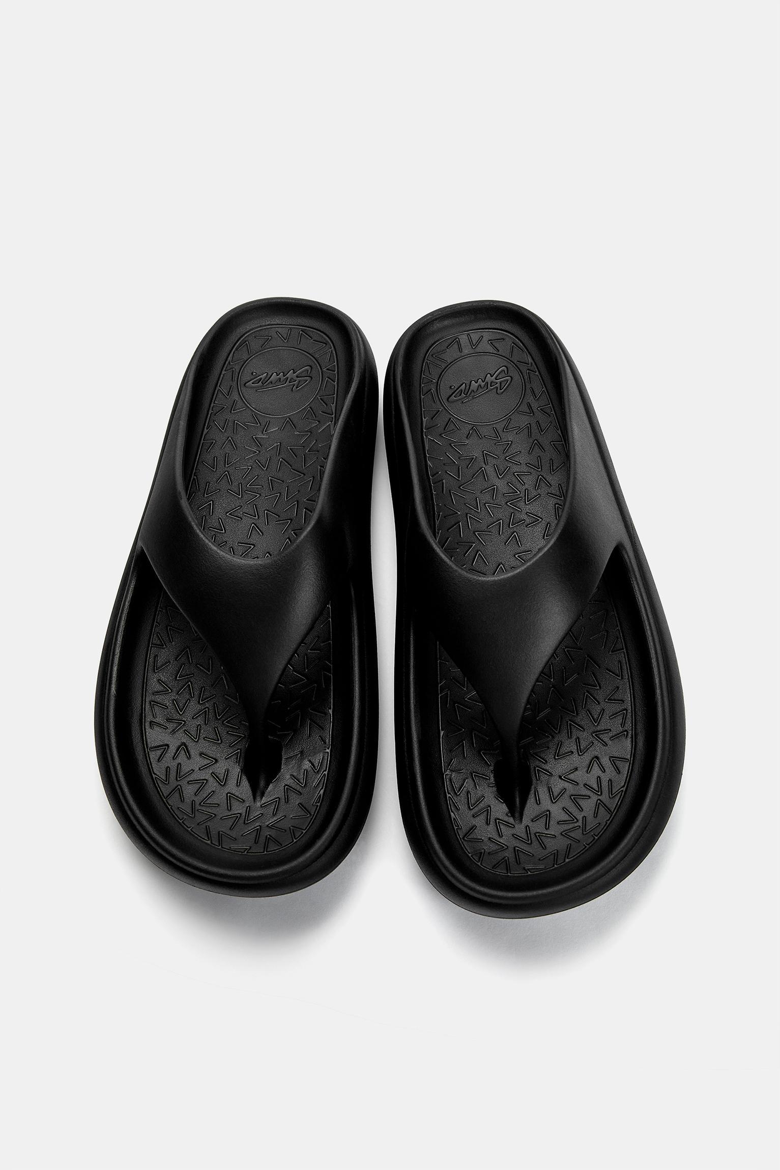 Rubberized sandals Product Image