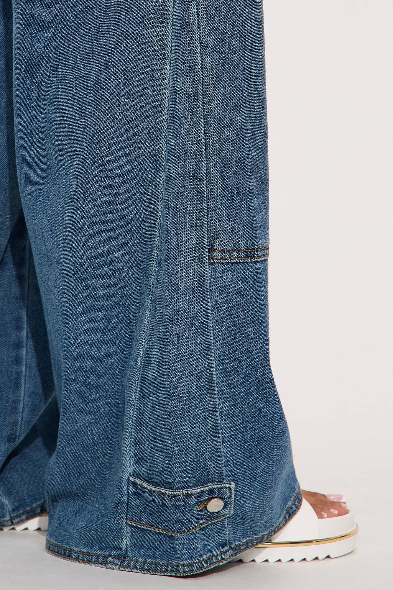 Going Everywhere Wide Leg Jeans - Medium Wash Female Product Image