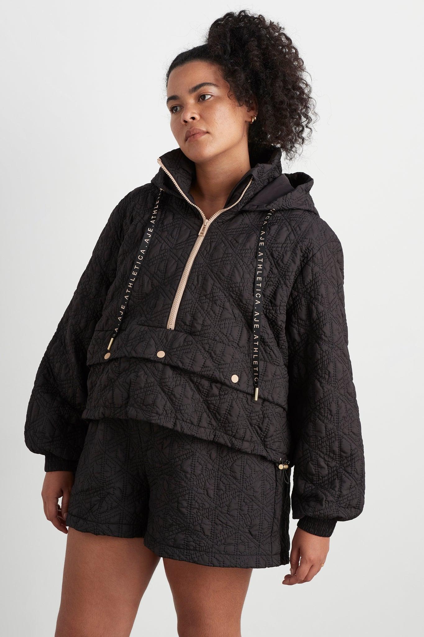 Quilted Logo Spray Jacket 727 Product Image