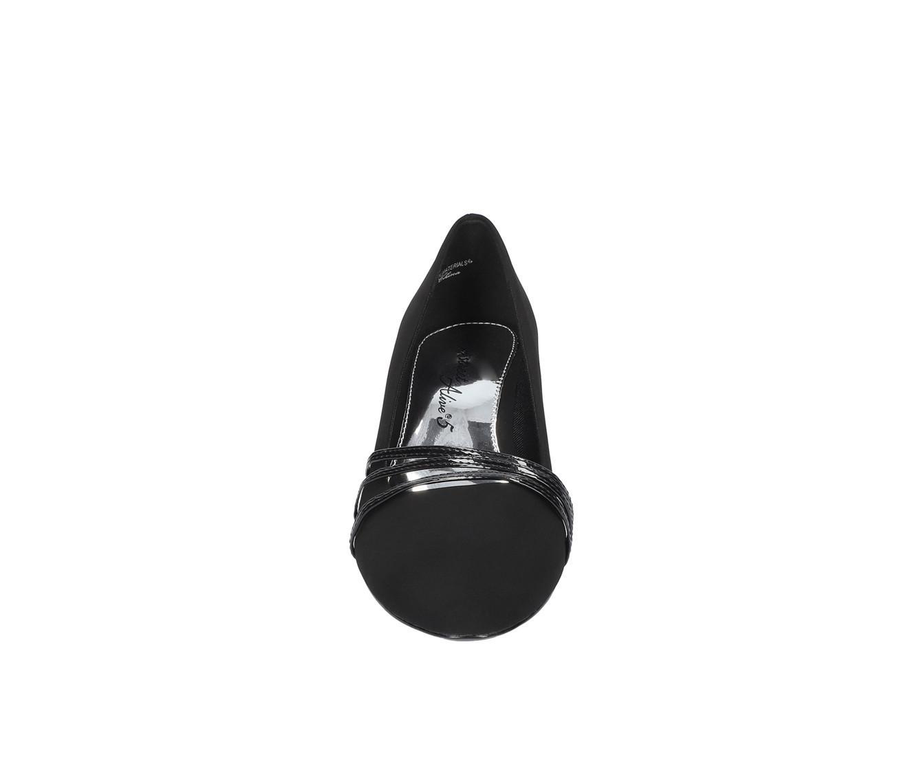 Women's Easy Street Cristiny Pumps Product Image