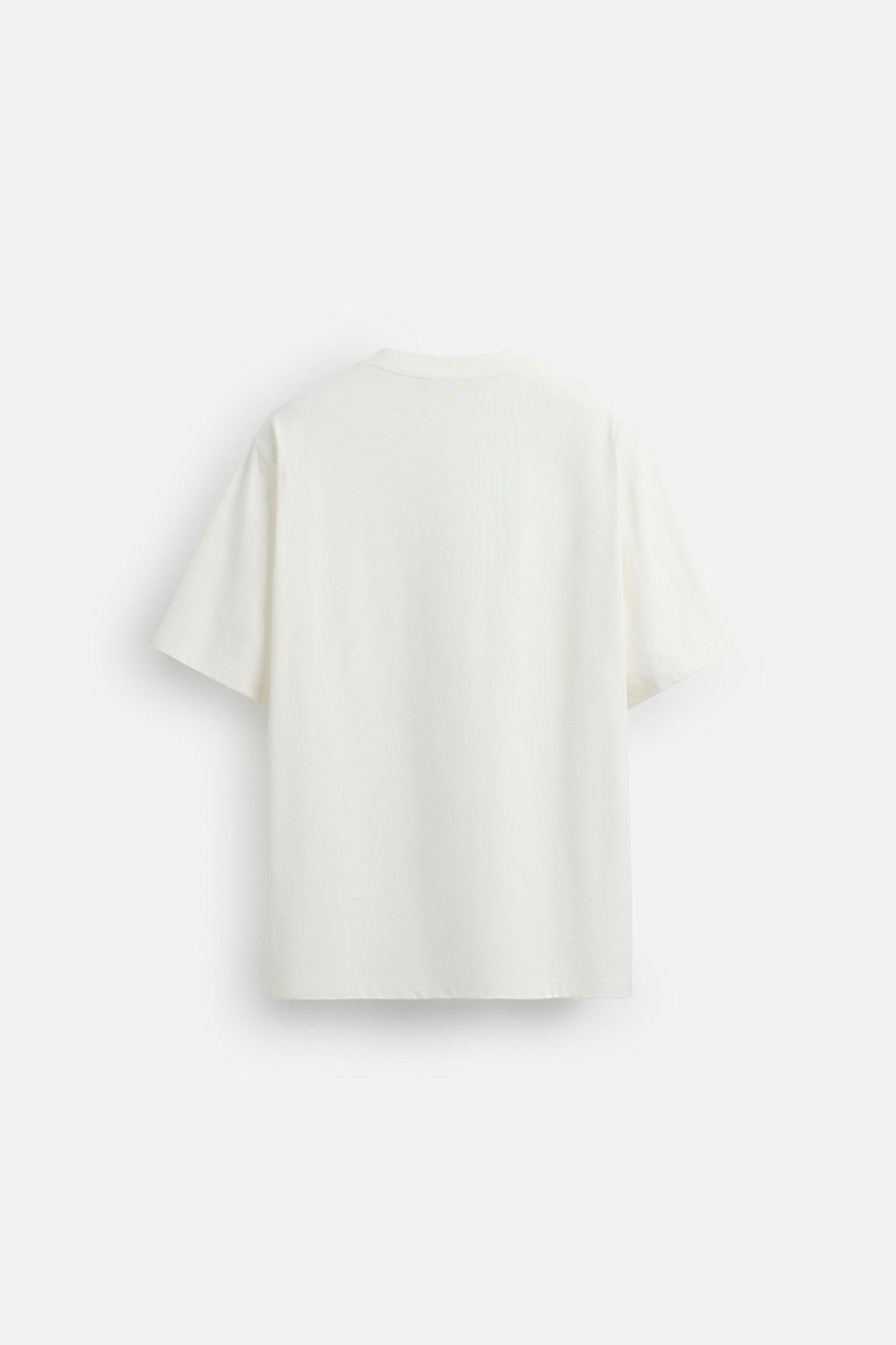 CONTRAST PRINT T-SHIRT Product Image