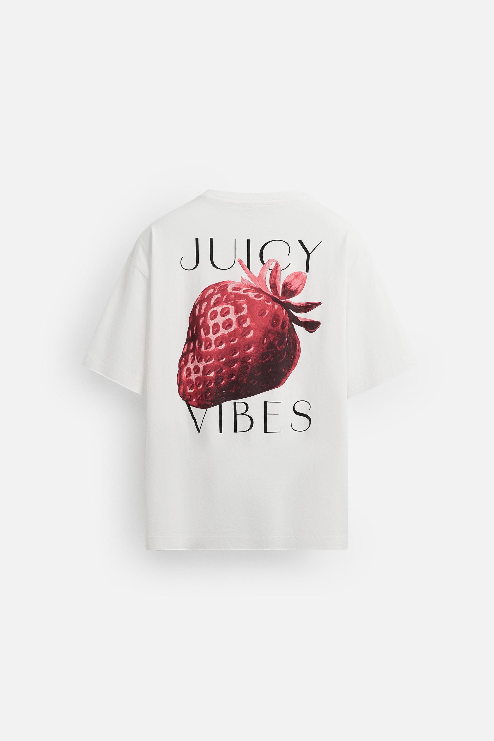 STRAWBERRY PRINT T-SHIRT Product Image