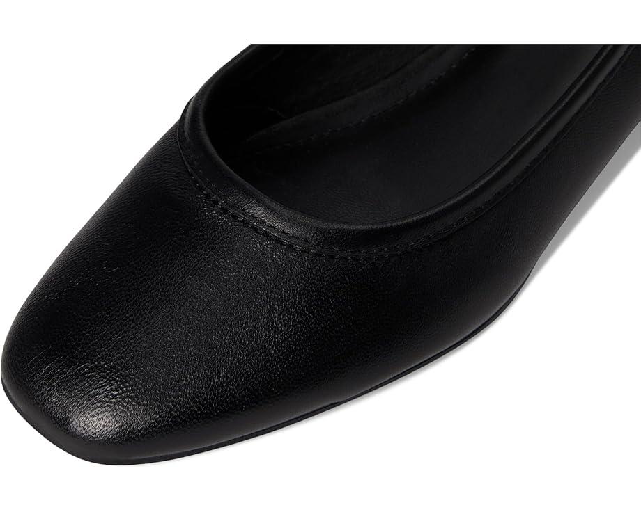 Dress Classic 35 Pump Product Image