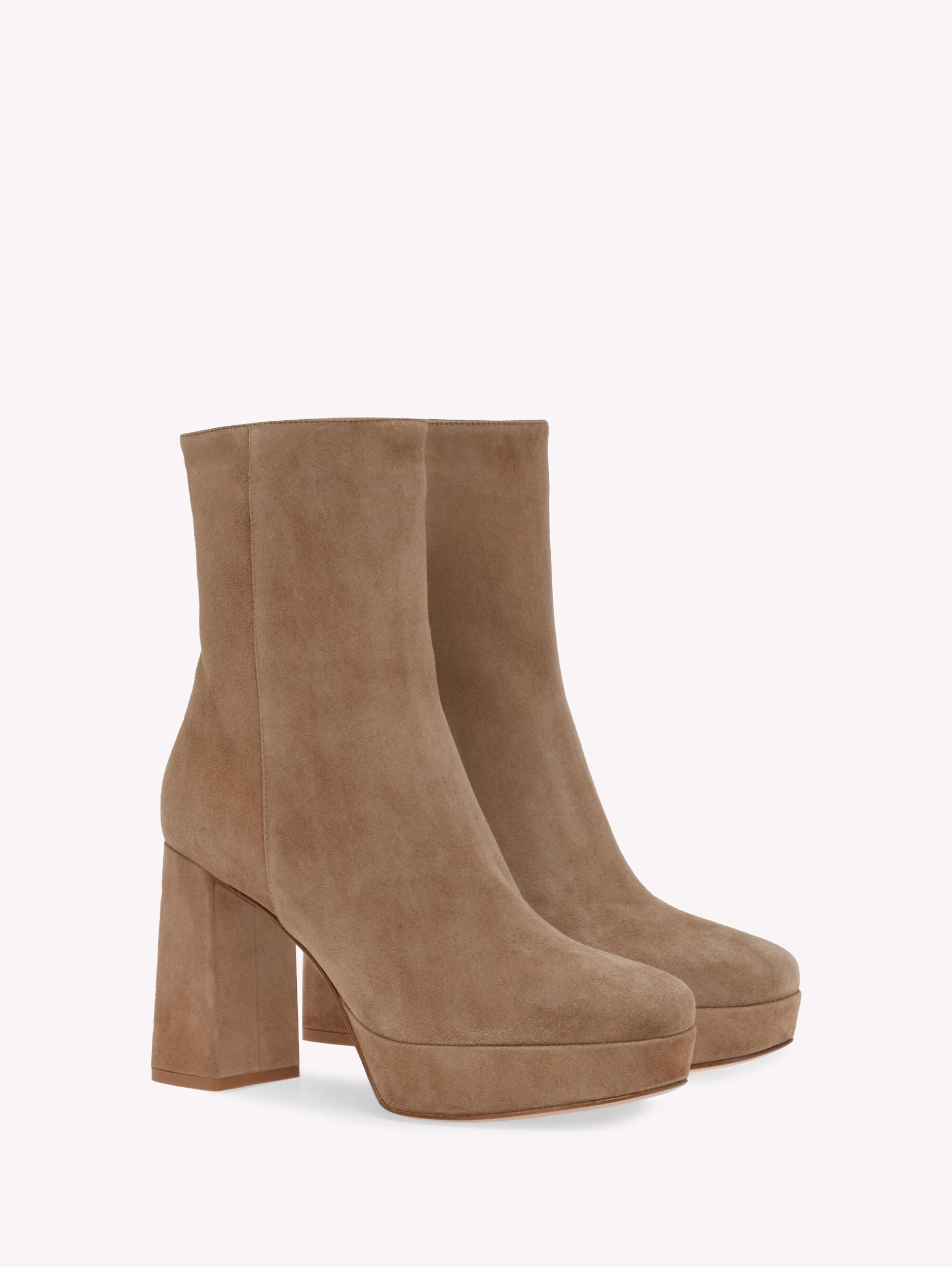 DAISEN Gianvito Rossi Product Image