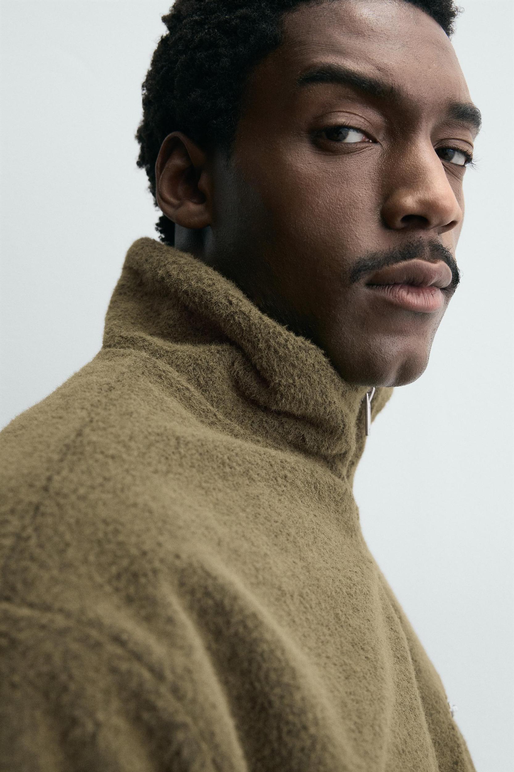 FLEECE QUARTER-ZIP SWEATSHIRT Product Image