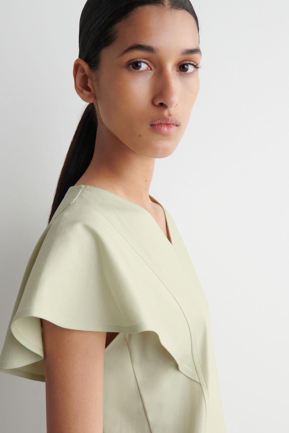 PETAL-SLEEVE COTTON MIDI DRESS Product Image