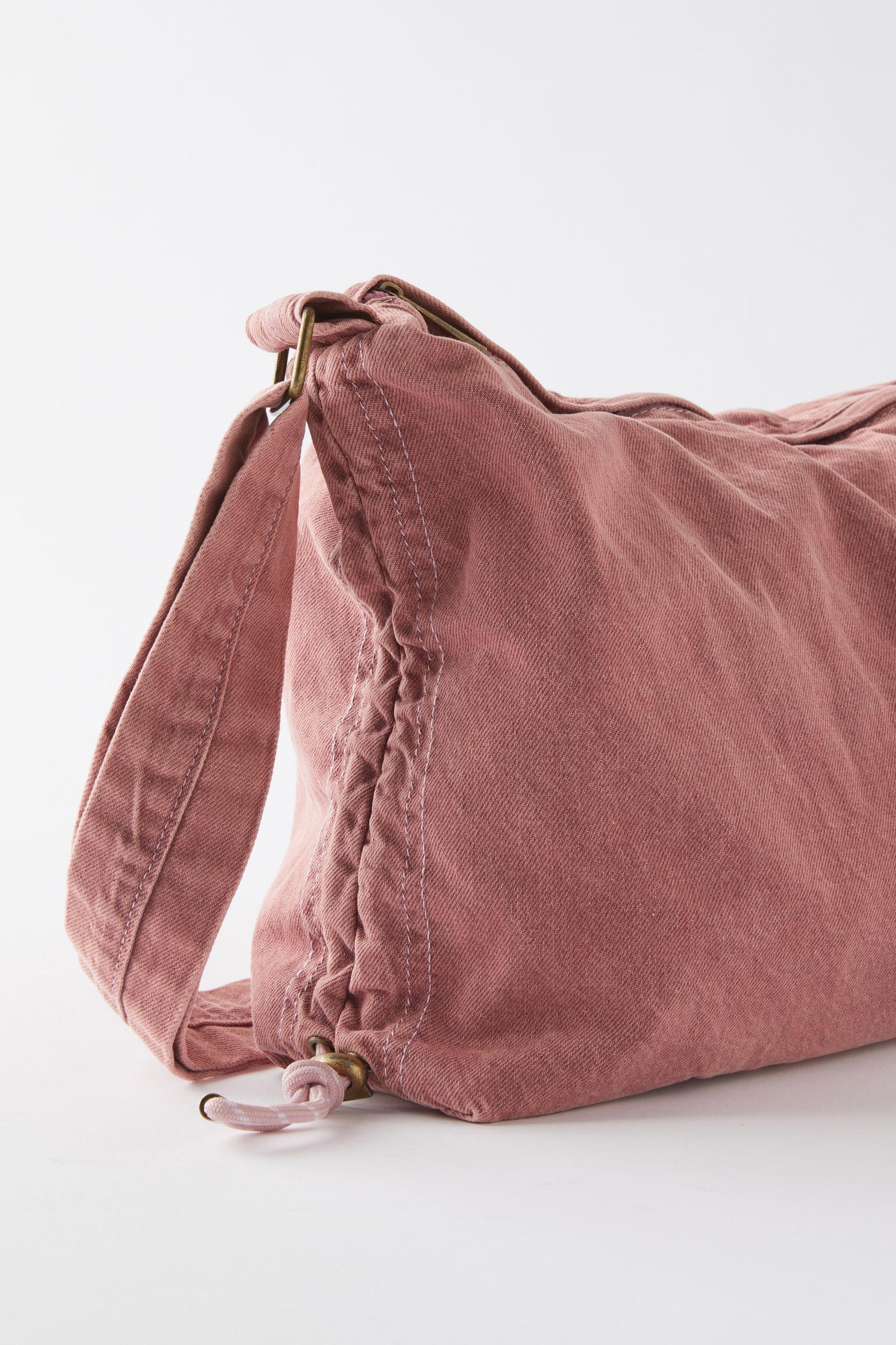 Maddie Crossbody Bag Product Image