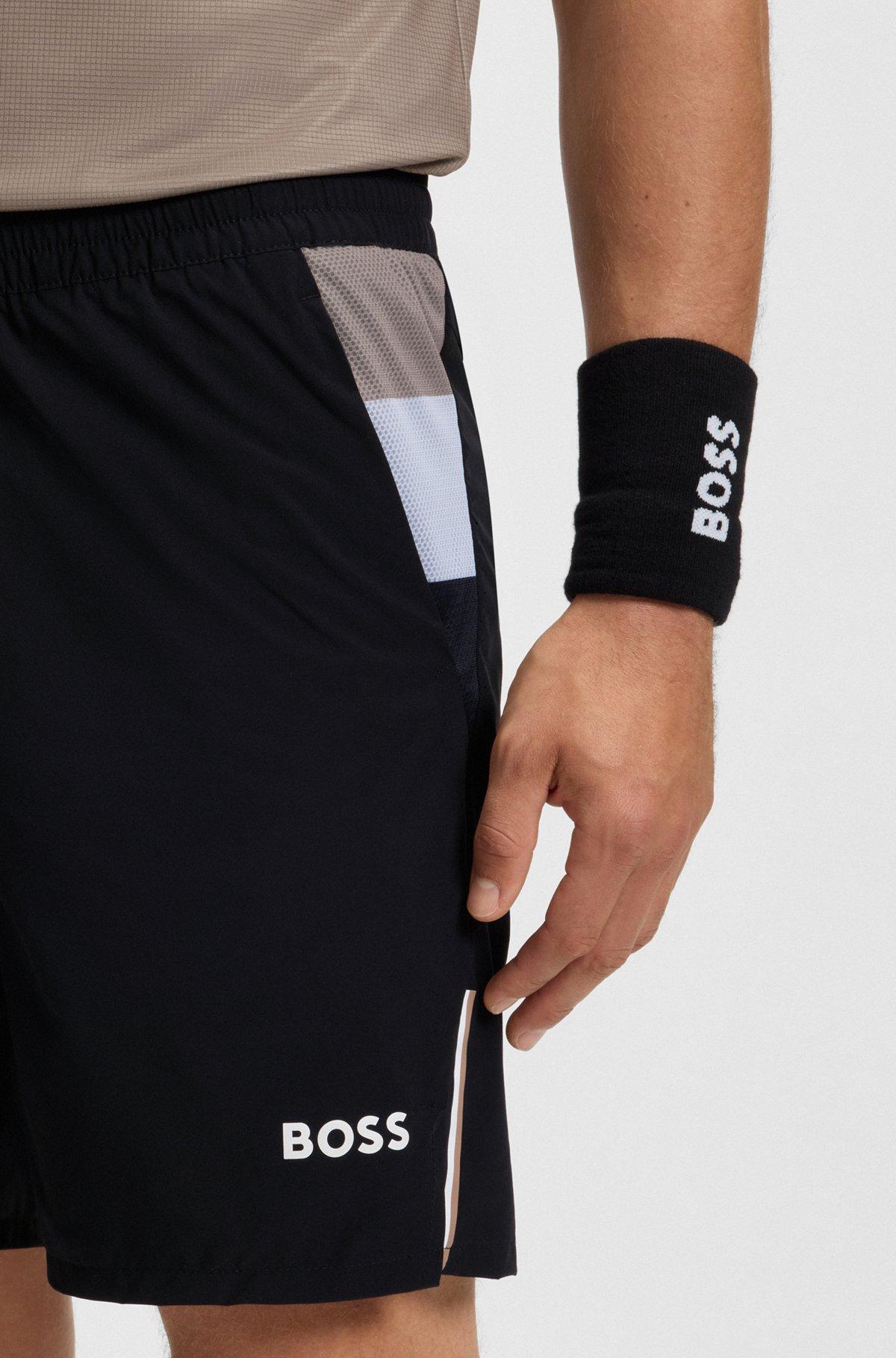 Active tennis shorts in stretch fabric with moisture management Product Image