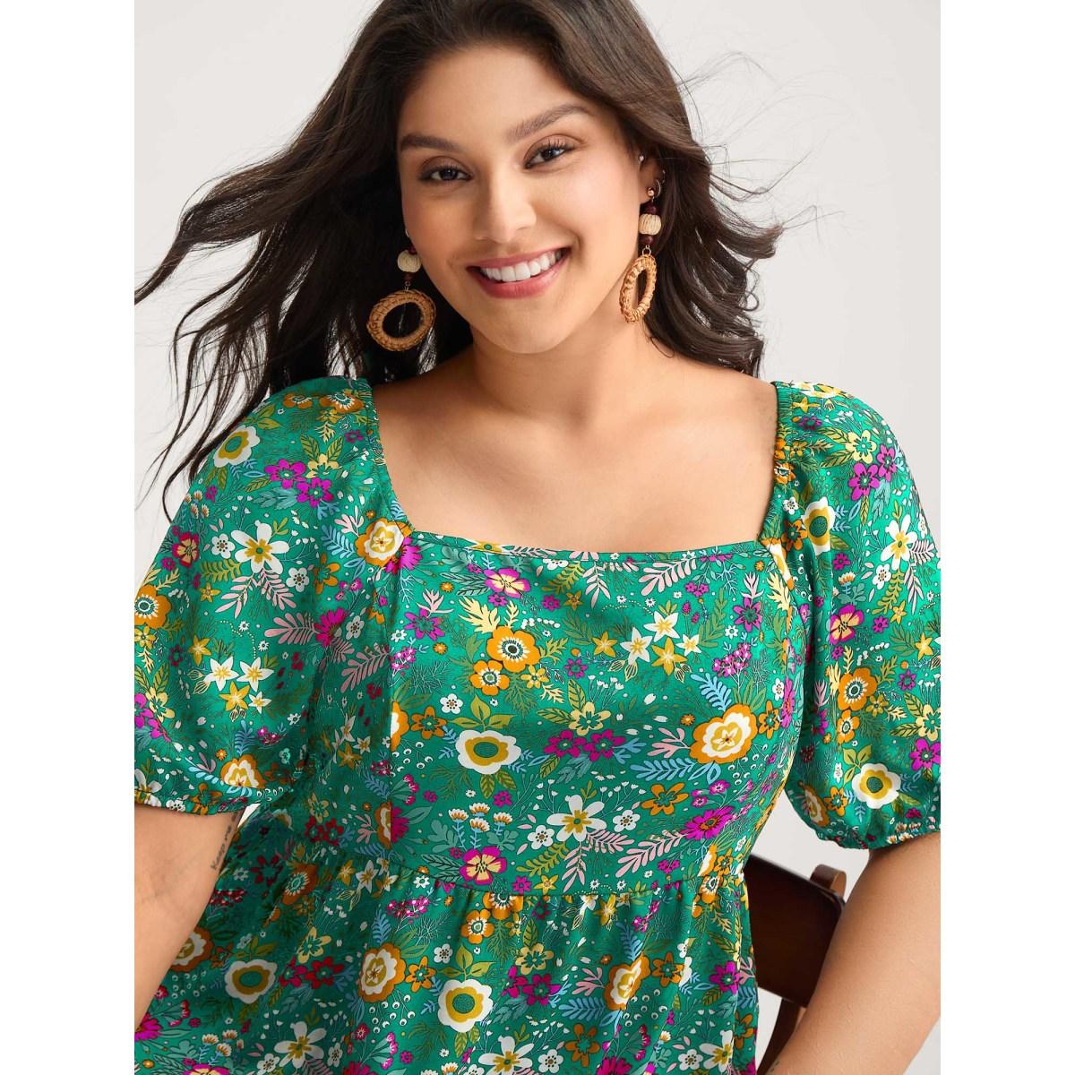 Plus Size Turquoise Floral Square Neck Fit and Flare Blouse Women Playful Short sleeve Square Neck Vacation Blouses BloomChic 28/5X Product Image