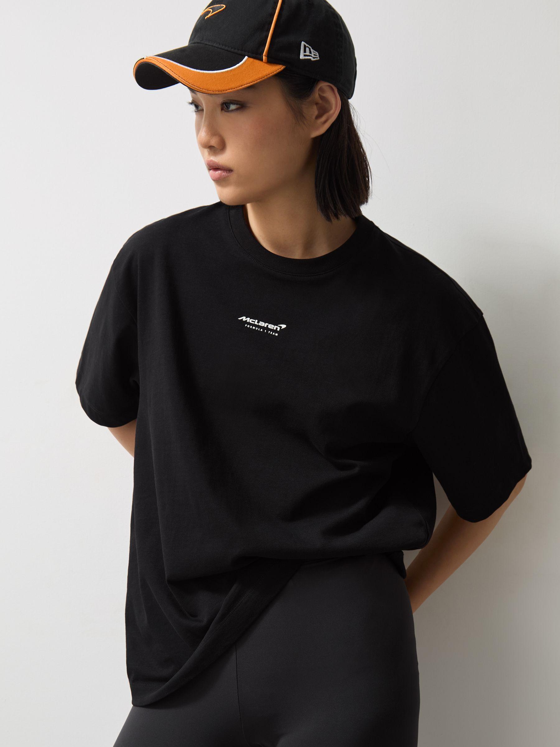 McLaren F1 Team Melbourne GP T-Shirt in Black Product Image