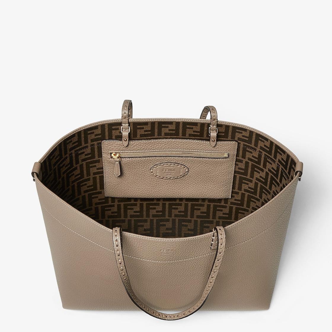 Medium RollDove gray Selleria shopper with 218 hand-sewn topstitches Product Image