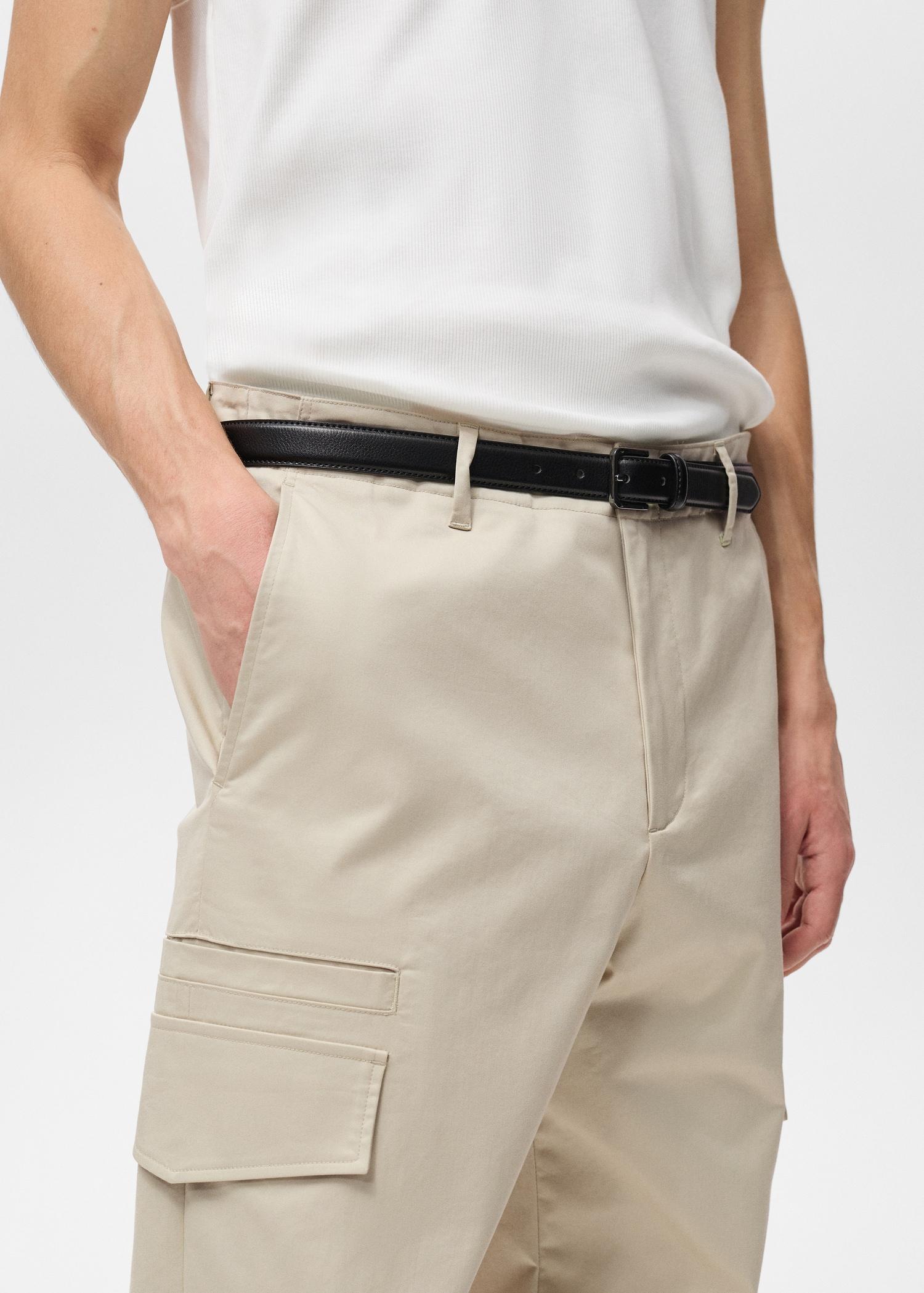 Relaxed-fit pants with pocket - Men | MANGO USA Product Image