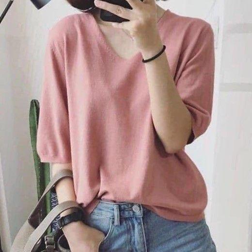 Elbow-Sleeve V-Neck Knit Top Product Image
