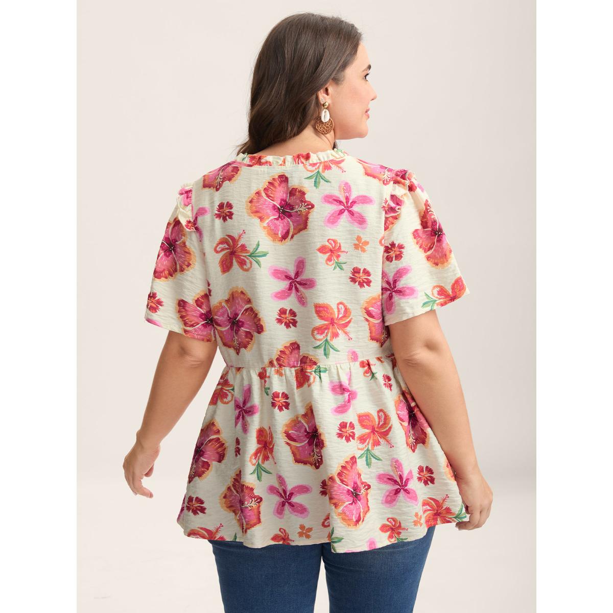 Plus Size Multicolor Large Floral Print Notched Collar Blouse Women Short sleeve Notched collar Vacation Blouses BloomChic 18-20/2X Product Image