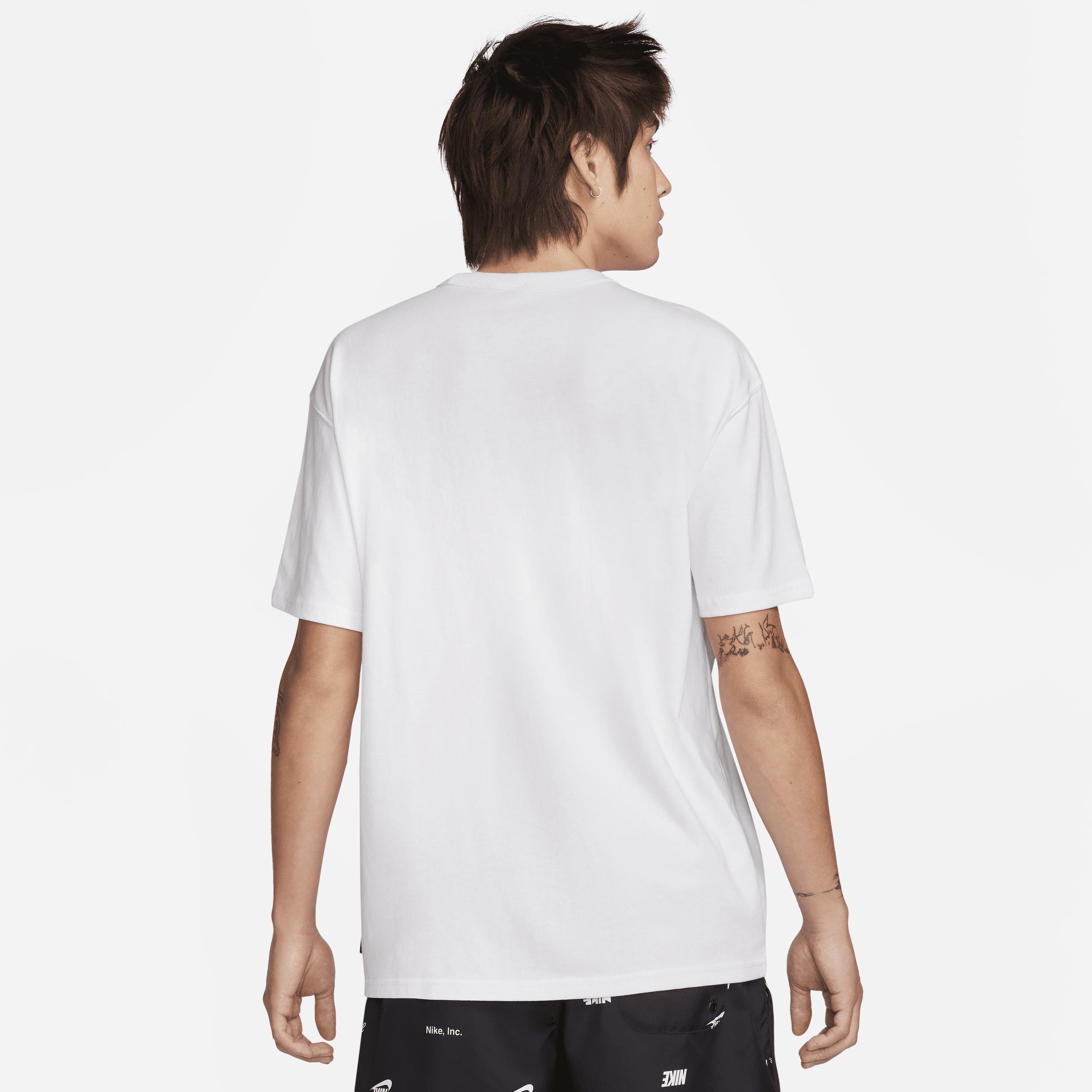 Mens Nike Sportswear Premium Essentials Pocket T-Shirt | DQ9295-101 Product Image