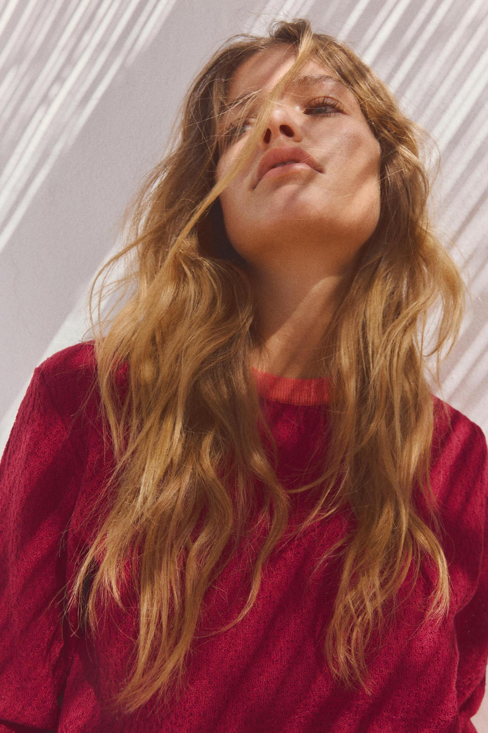 COLORBLOCK KNIT SWEATER Product Image