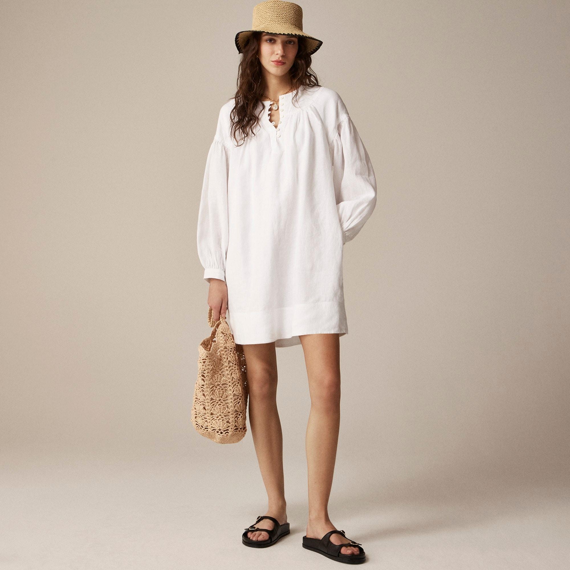 Gathered popover dress in linen Product Image