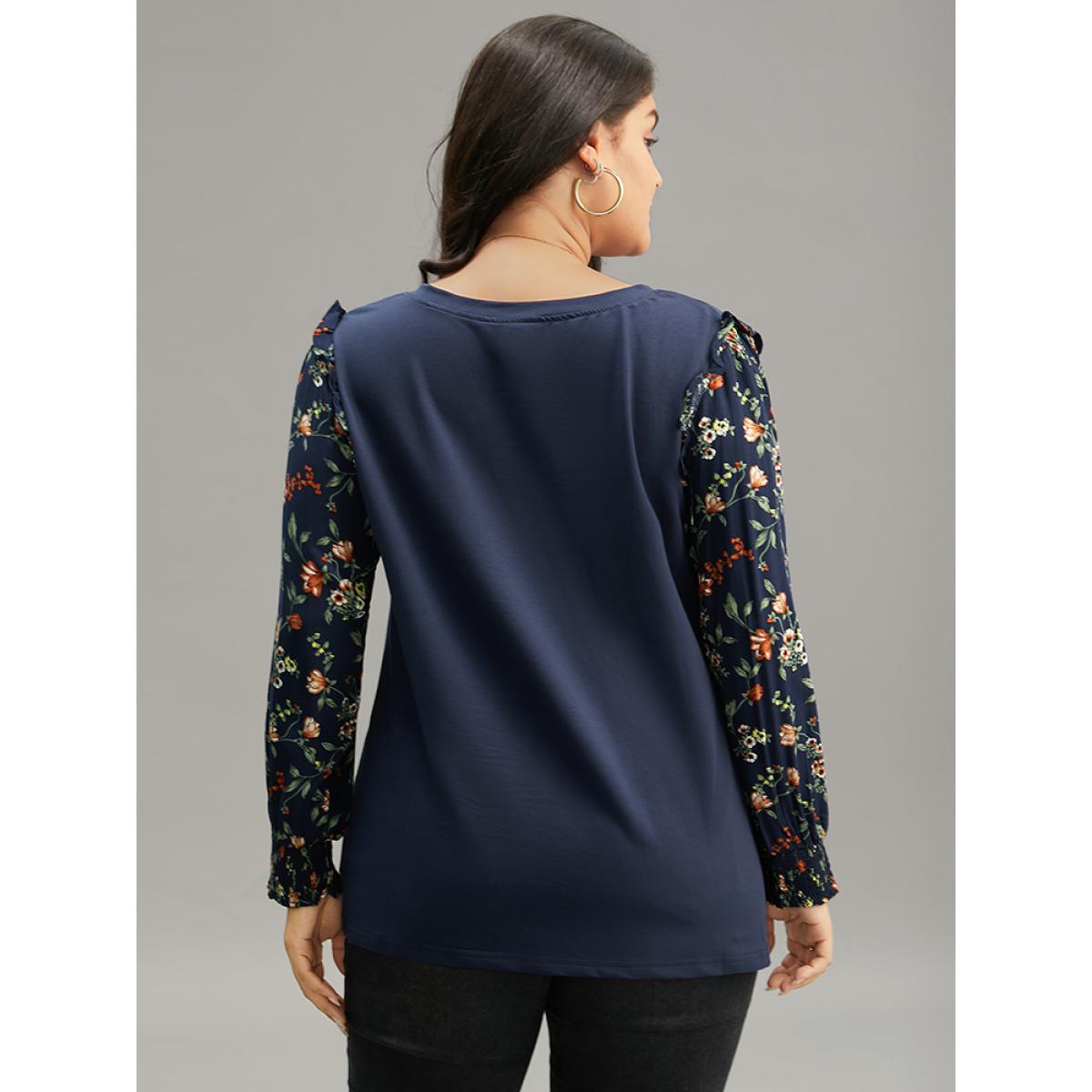 Plus Size Plants Print Patchwork Shirred Frill Trim T-shirt Navy Women Elegant Patchwork Ditsy Floral V-neck Dailywear T-shirts BloomChic 12/L Product Image