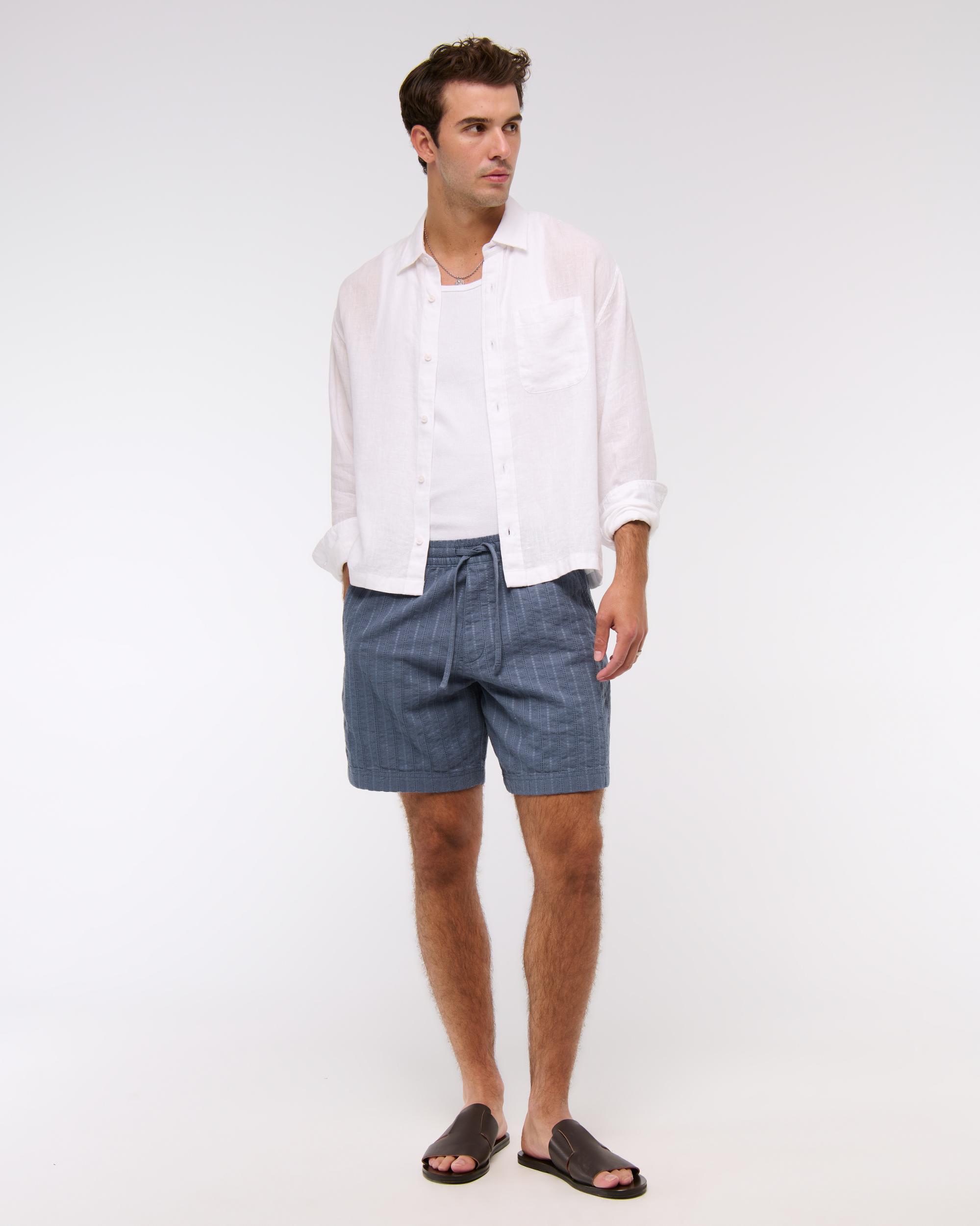 Relaxed Linen-Blend Pull-On Short Product Image