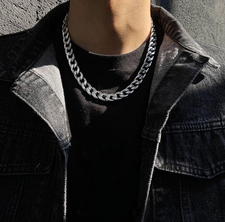 CHAIN NECKLACE / CUBAN Product Image