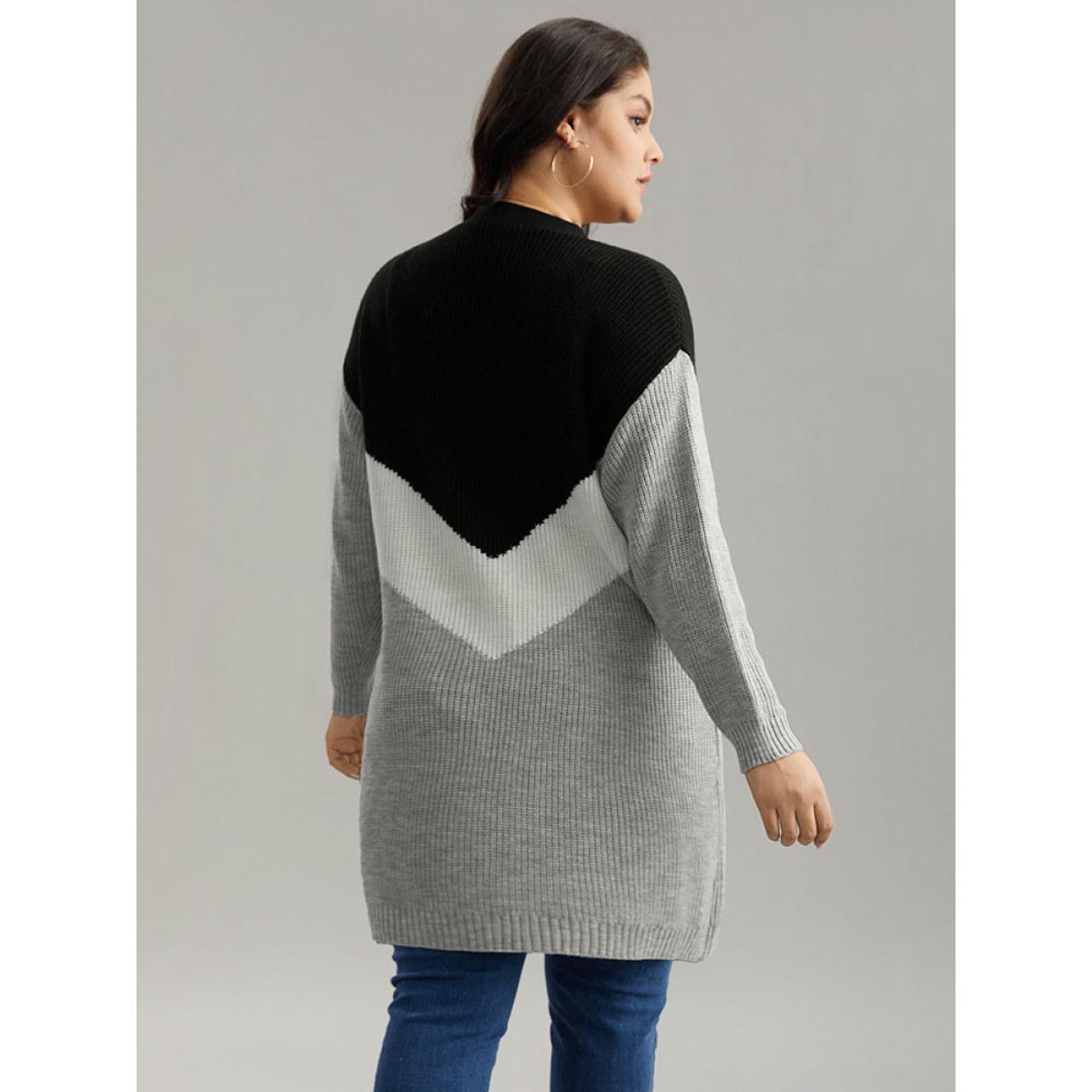 Plus Size Colorblock Contrast Pocket Open Front Cardigan DarkGray Women Casual Loose Long Sleeve Dailywear Cardigans BloomChic 14-16/1X Product Image