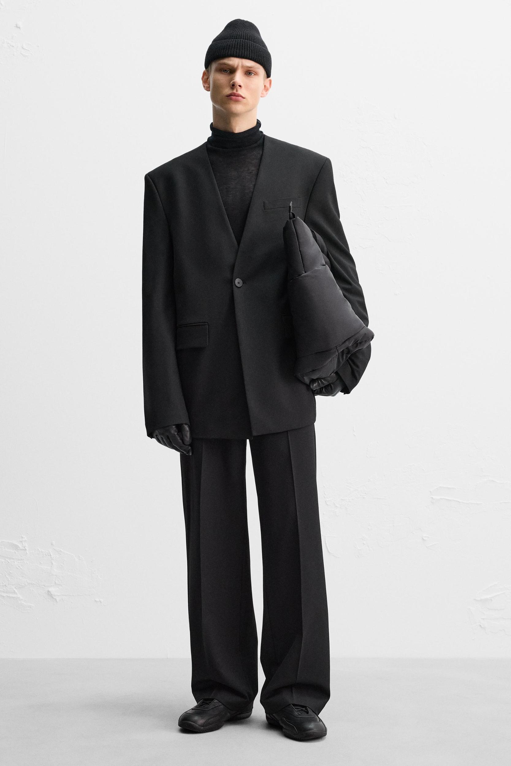 LEATHER SNEAKERS LIMITED EDITION Product Image