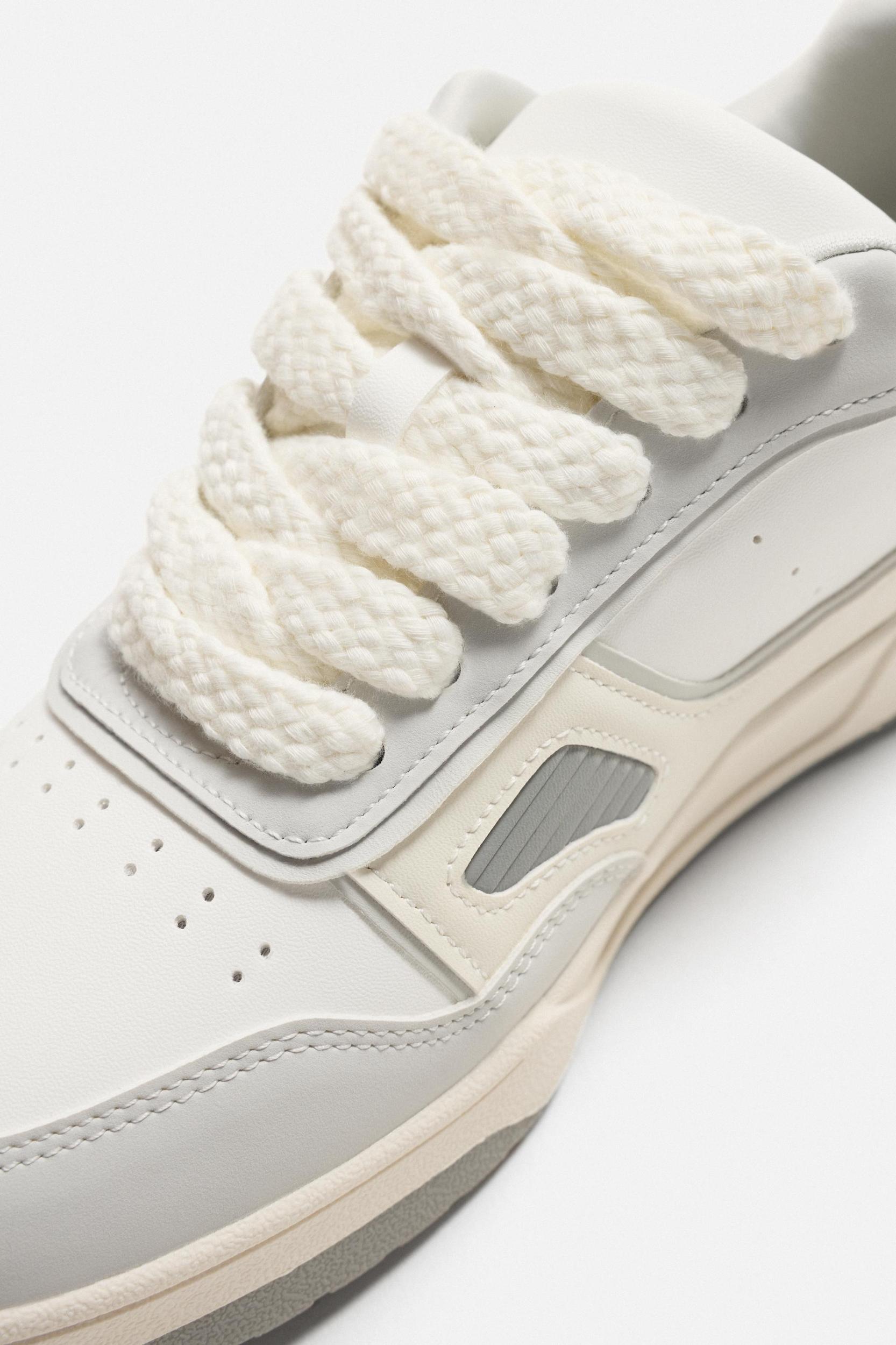 SKATE SNEAKERS Product Image