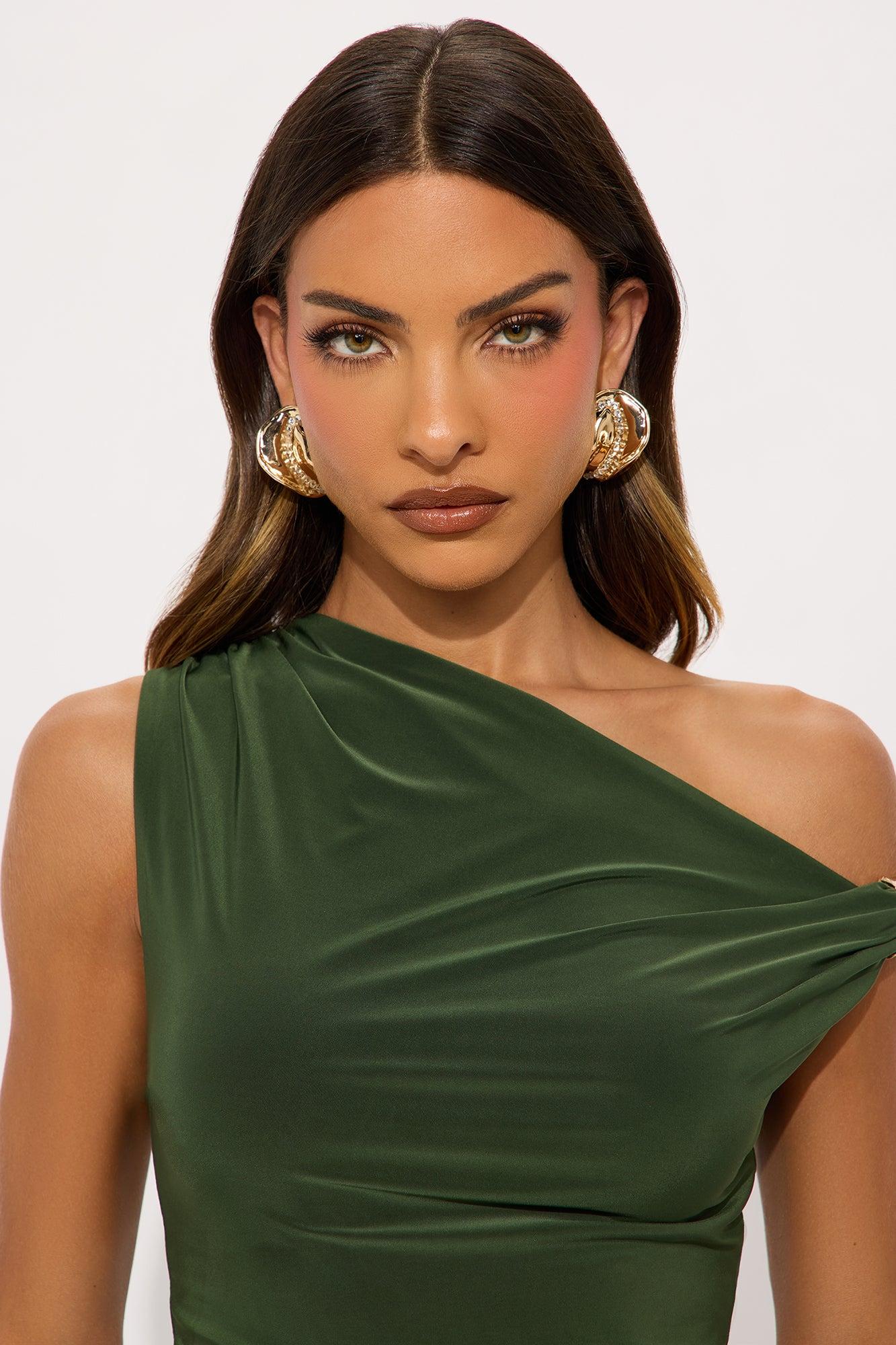 Close Up Drop Earrings - Gold Female Product Image