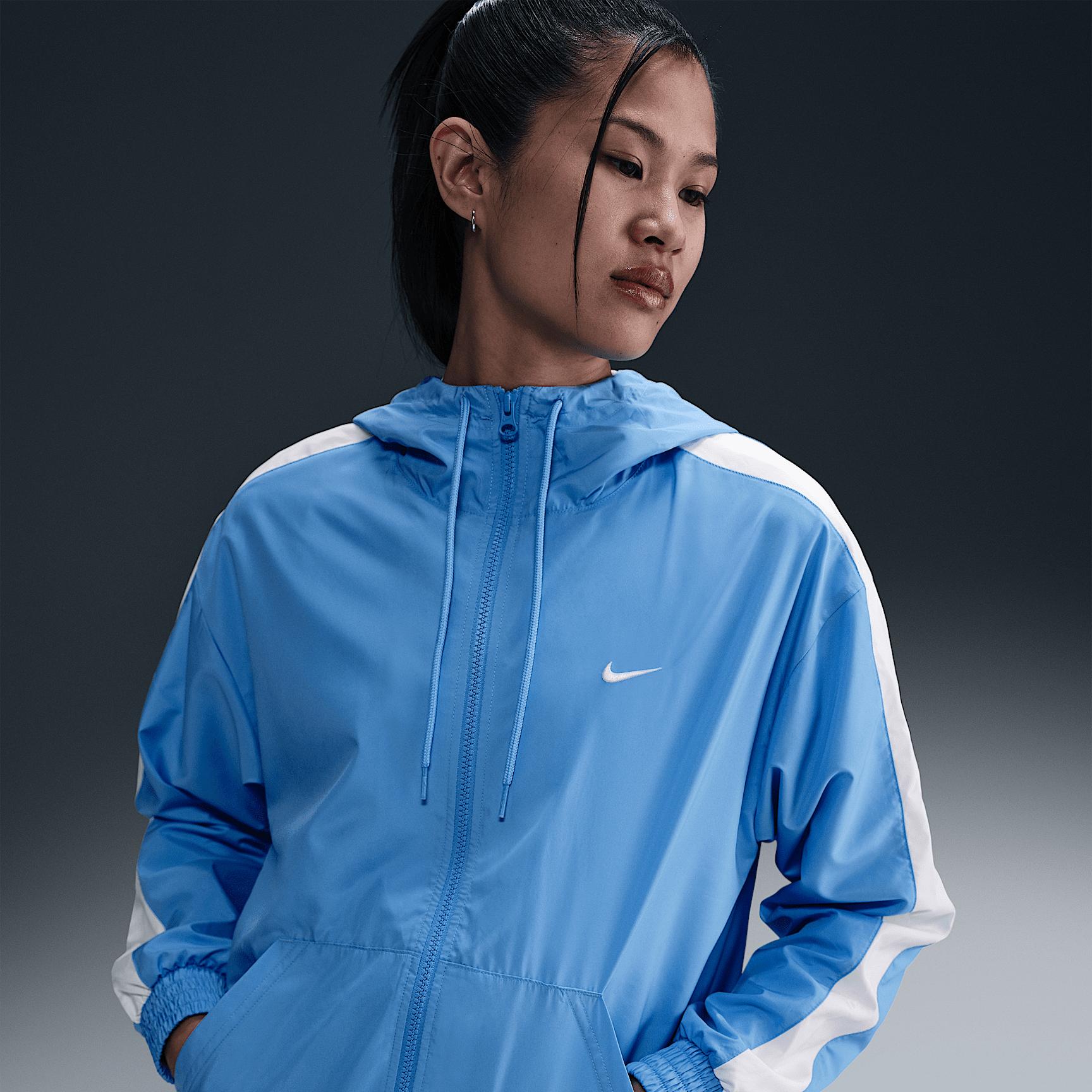 Nike Sportswear Classic Wovens Women's Loose UV Hooded Jacket Product Image