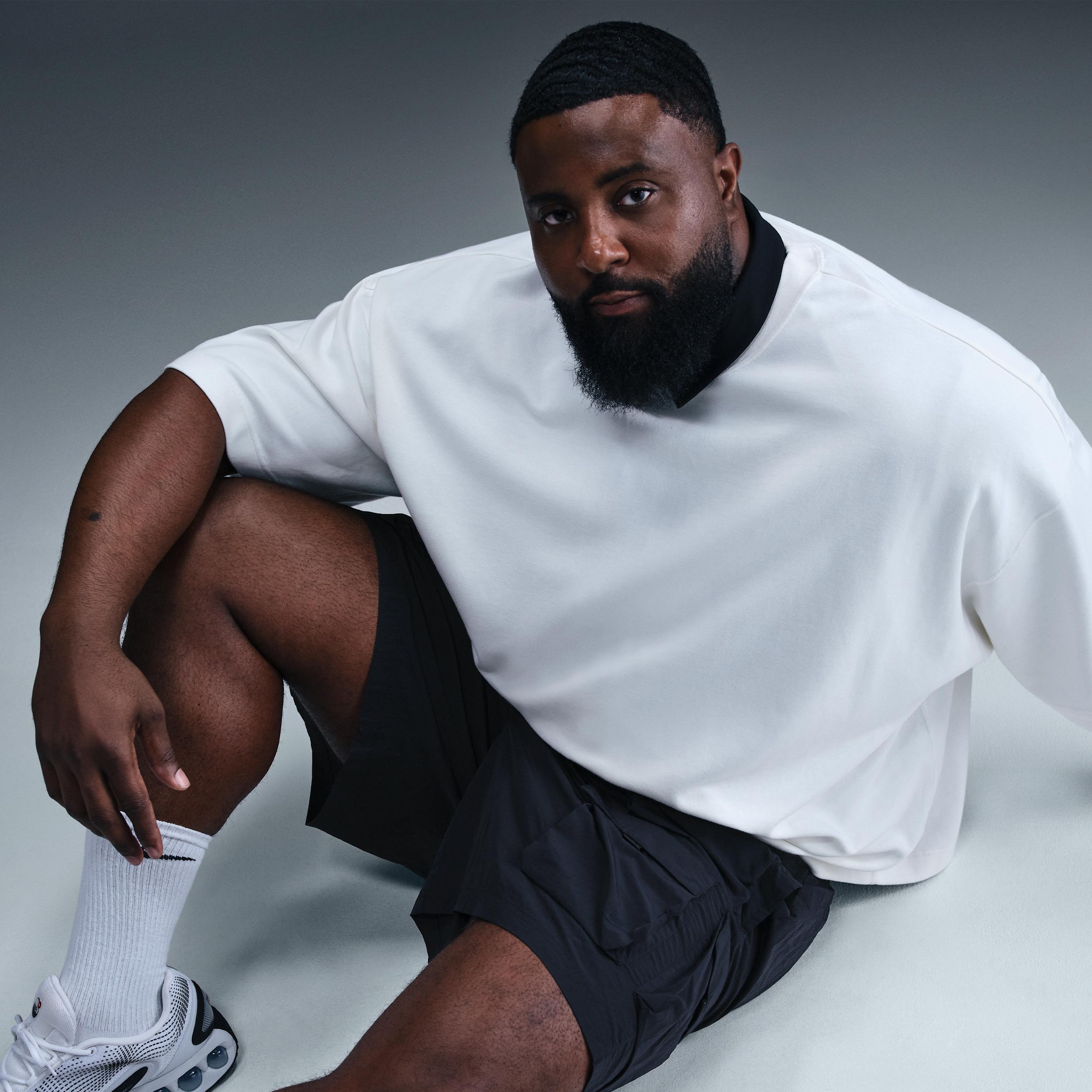 Nike Mens Tech Woven Cargo Shorts | HJ0677-010 Product Image