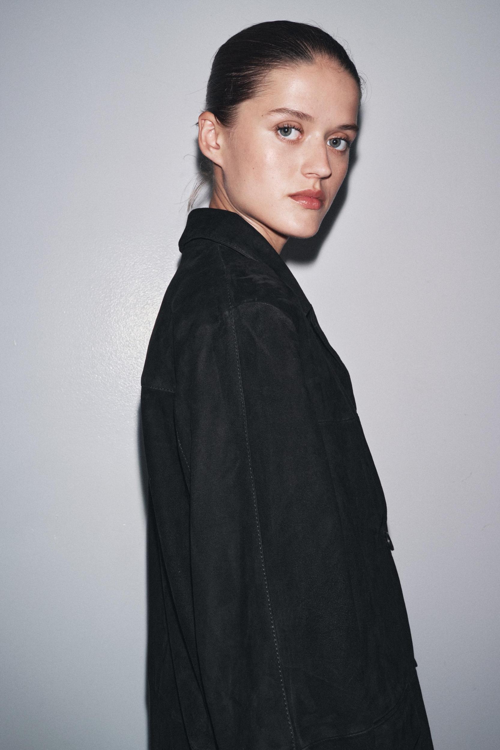 LIMITED EDITION ZW COLLECTION 100% SUEDE OVERSIZE BLAZER Product Image