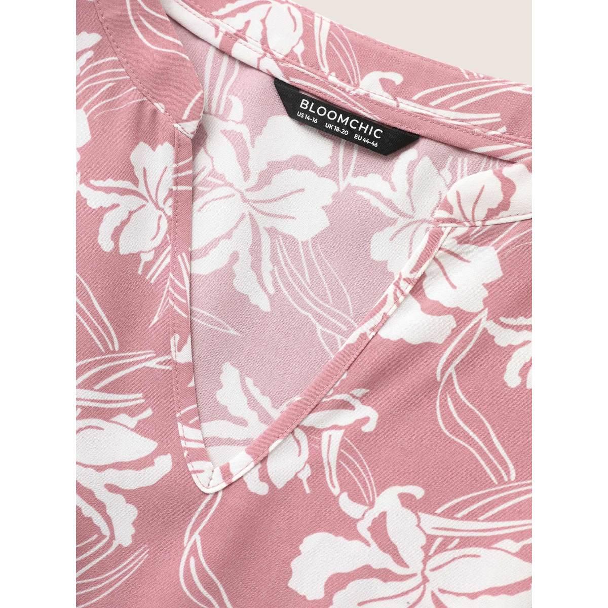 Plus Size Silhouette Floral Print Notched Collar Pleated Dress Crepe Women Elegant Non Notched collar Short sleeve Curvy Midi Dress BloomChic 14-16/1X Product Image