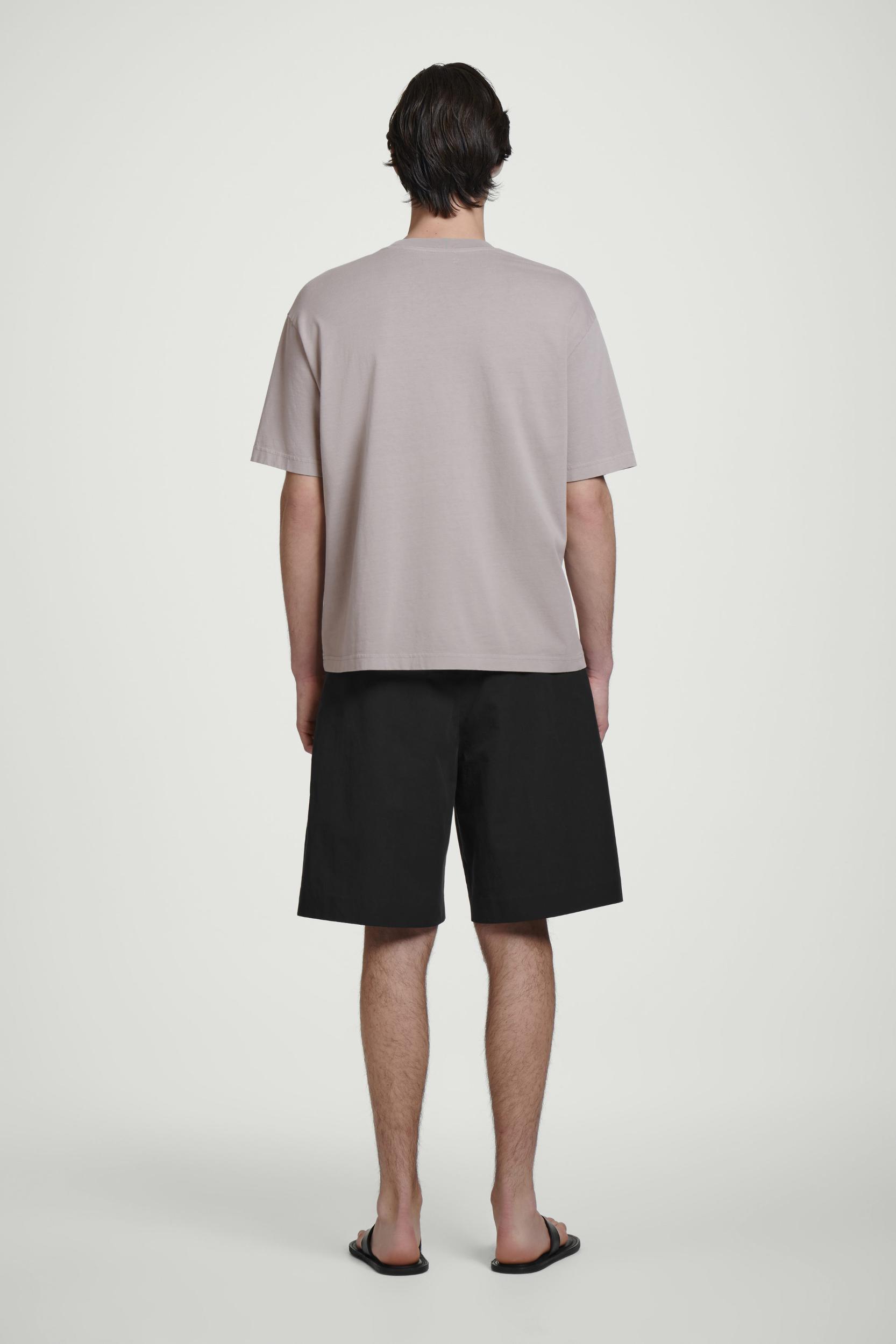 RELAXED LIGHTWEIGHT COTTON TSHIRT Product Image