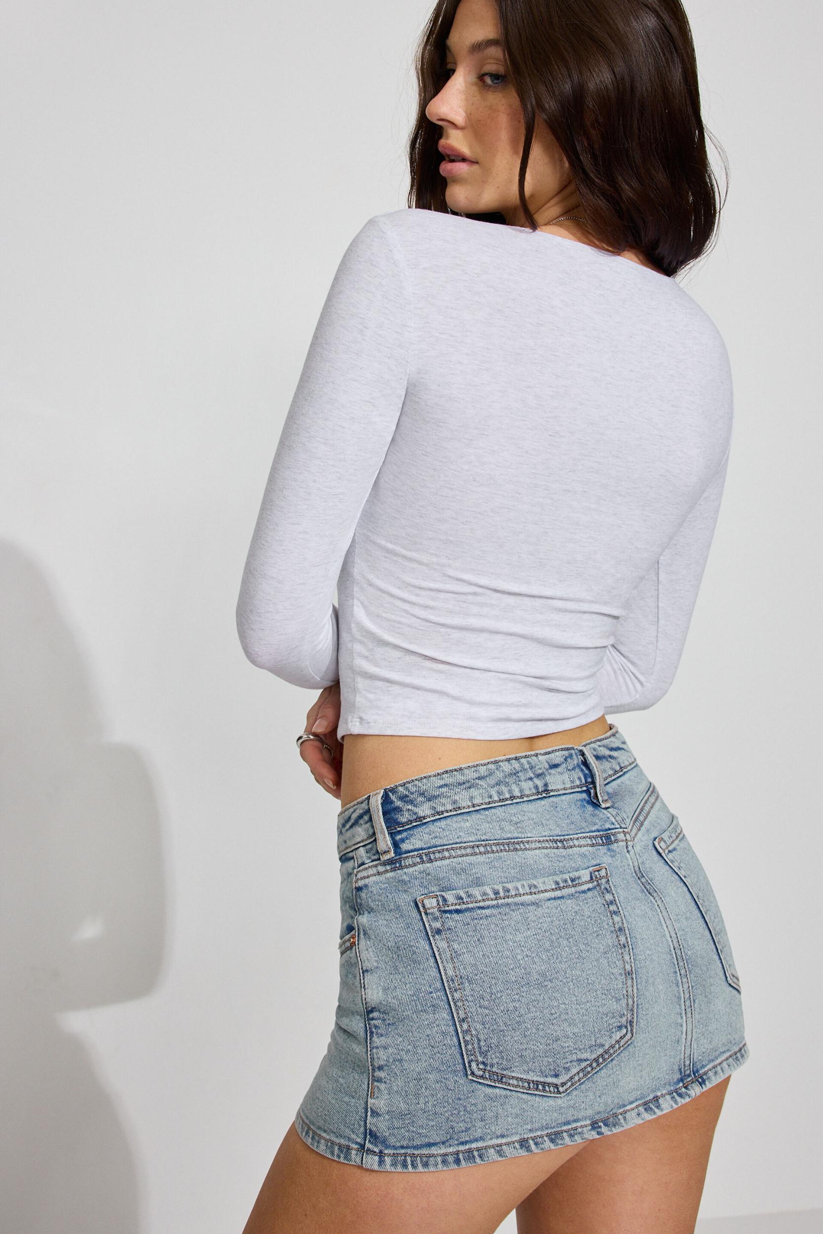 Scoop Neck Long Sleeve Top Product Image