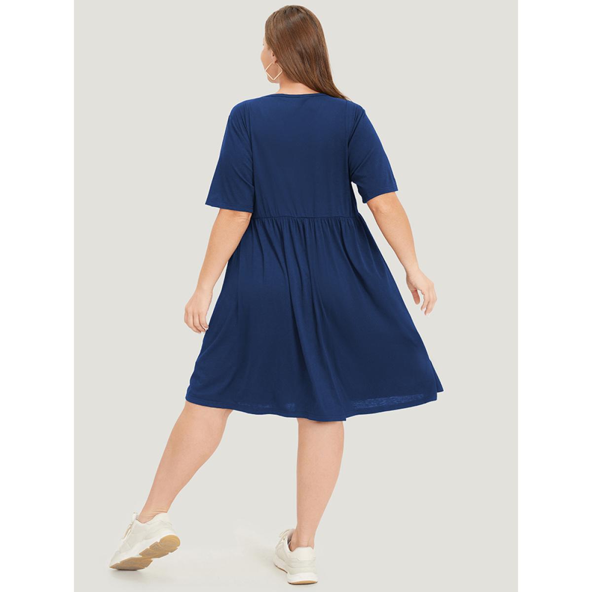 Plus Size Solid Notched Pocket Flutter Hem Dress DarkBlue Women Casual Elastic Waist Notched collar Short sleeve Curvy Midi Dress BloomChic 18-20/2X Product Image