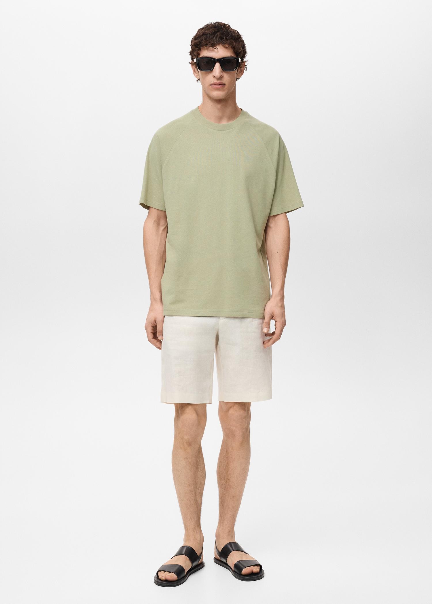 Relaxed fit cotton t-shirt - Men | MANGO USA Product Image