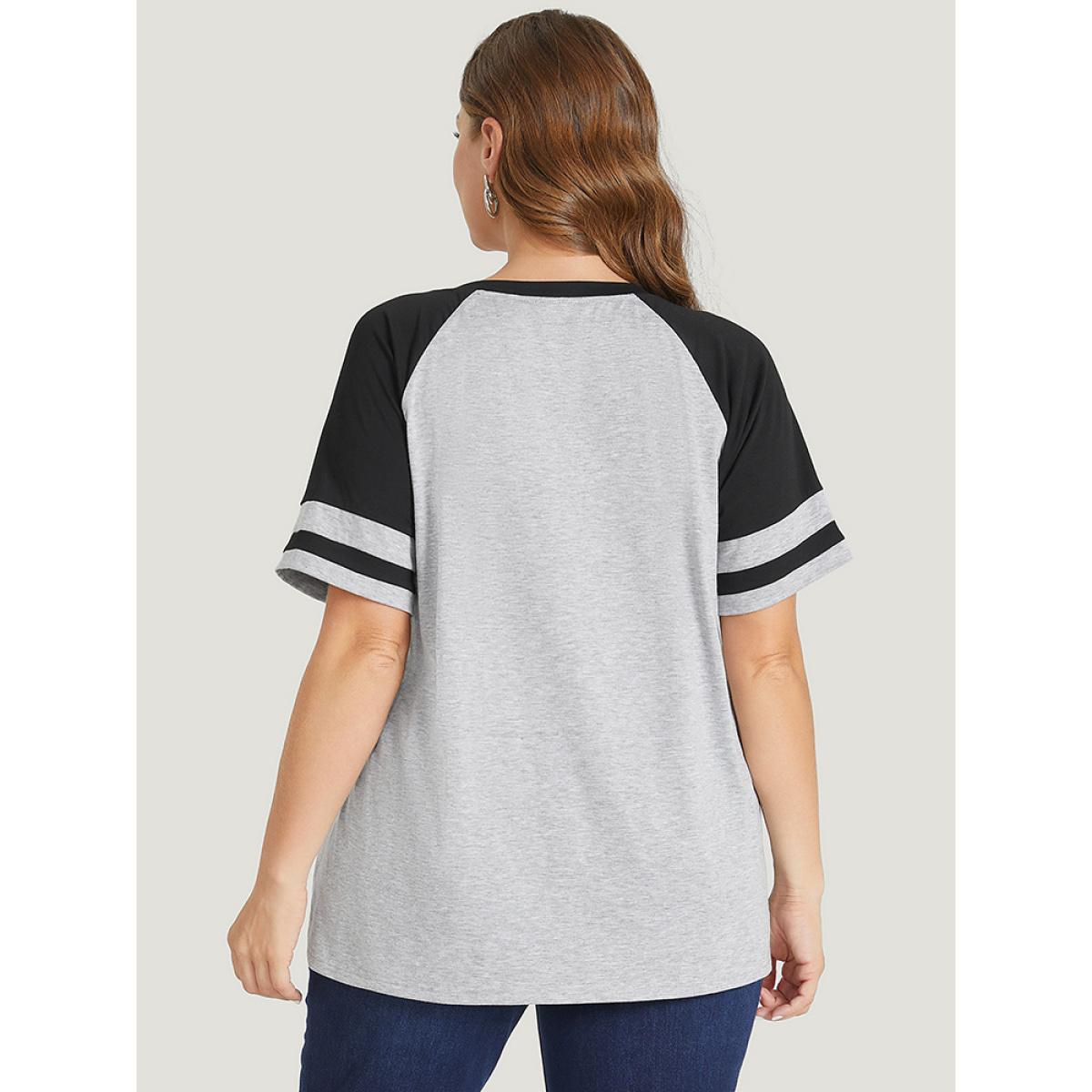 Plus Size Letter Print Contrast Raglan Sleeve Graphic Tee LightGray Women Casual Striped Dailywear T-shirts BloomChic 28/5X Product Image