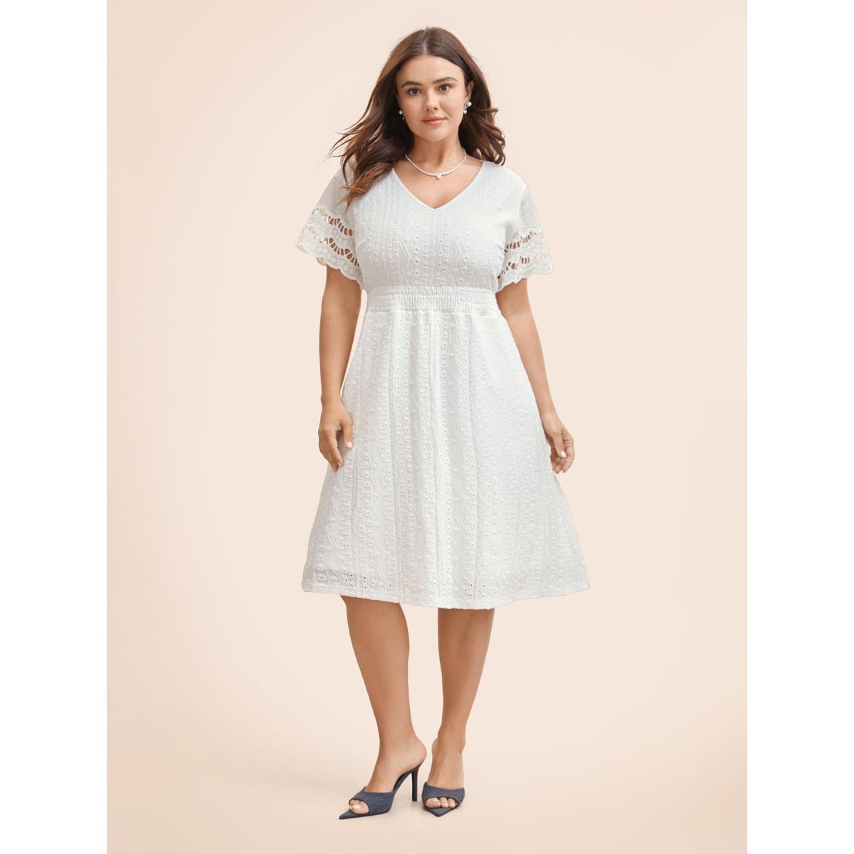 Plus Size V Neck Shirred Lace Patchwork Dress Ivory Women Elegant Woven ribbon&lace trim V-neck Short sleeve Curvy BloomChic 22-24/3X Product Image