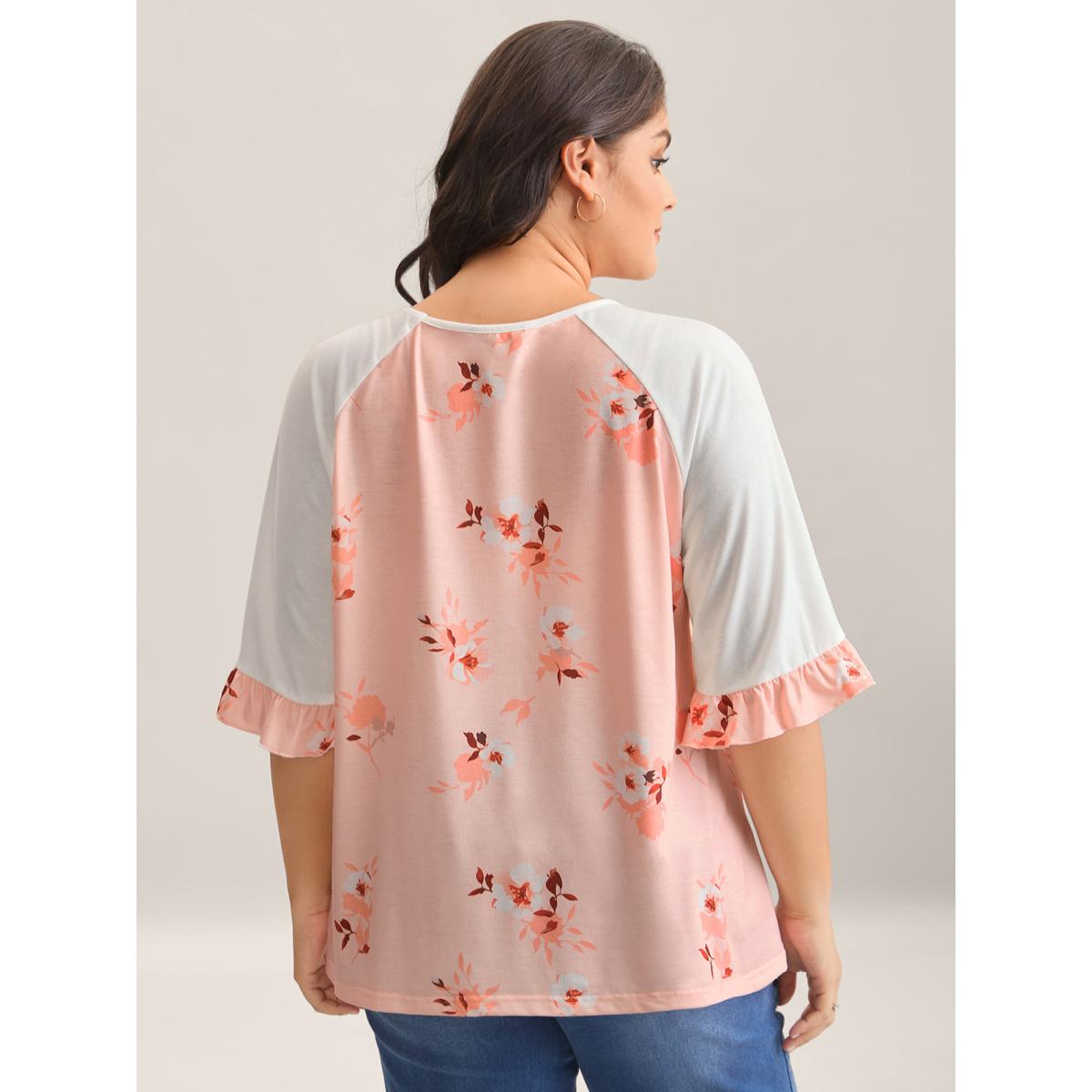 Plus Size Floral Print Spliced Lotus Leaf Sleeve T-Shirt Multicolor Women Gathered Natural Flowers Round Neck Everyday-Casual T-shirts BloomChic 28/5X Product Image