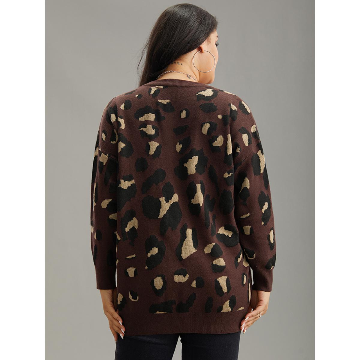 Plus Size Anti-Pilling Leopard Elastic Cuffs Pullover DarkBrown Women Casual Loose Long Sleeve V-neck Dailywear Pullovers BloomChic 10/M Product Image