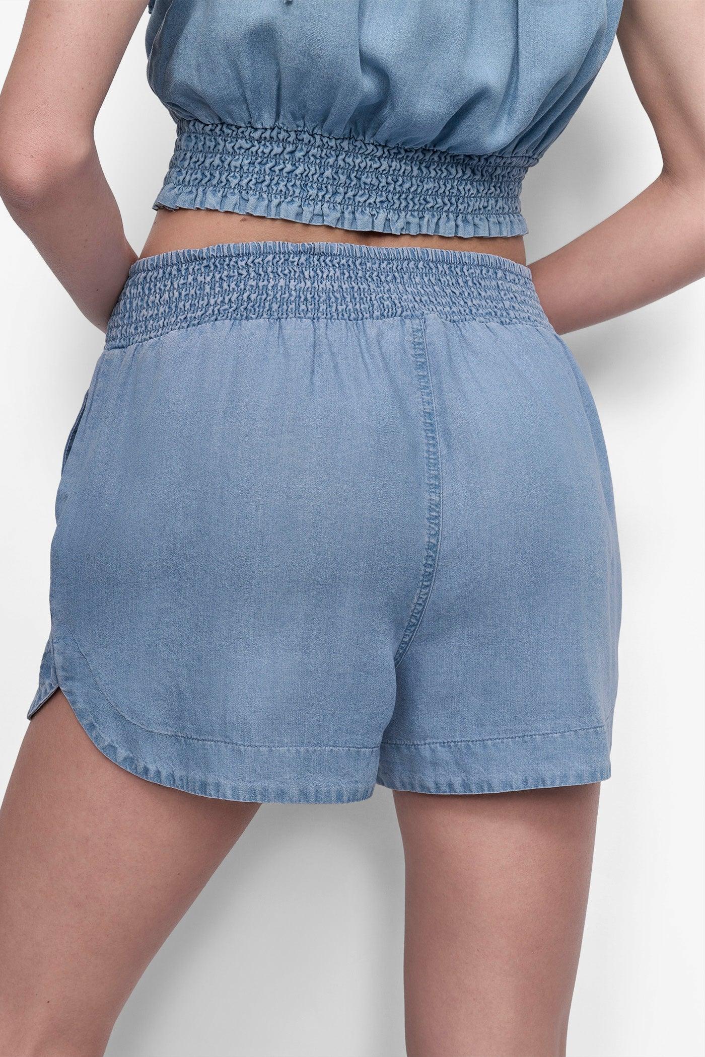 HIGH-RISE TENCEL™ SHORTS Product Image