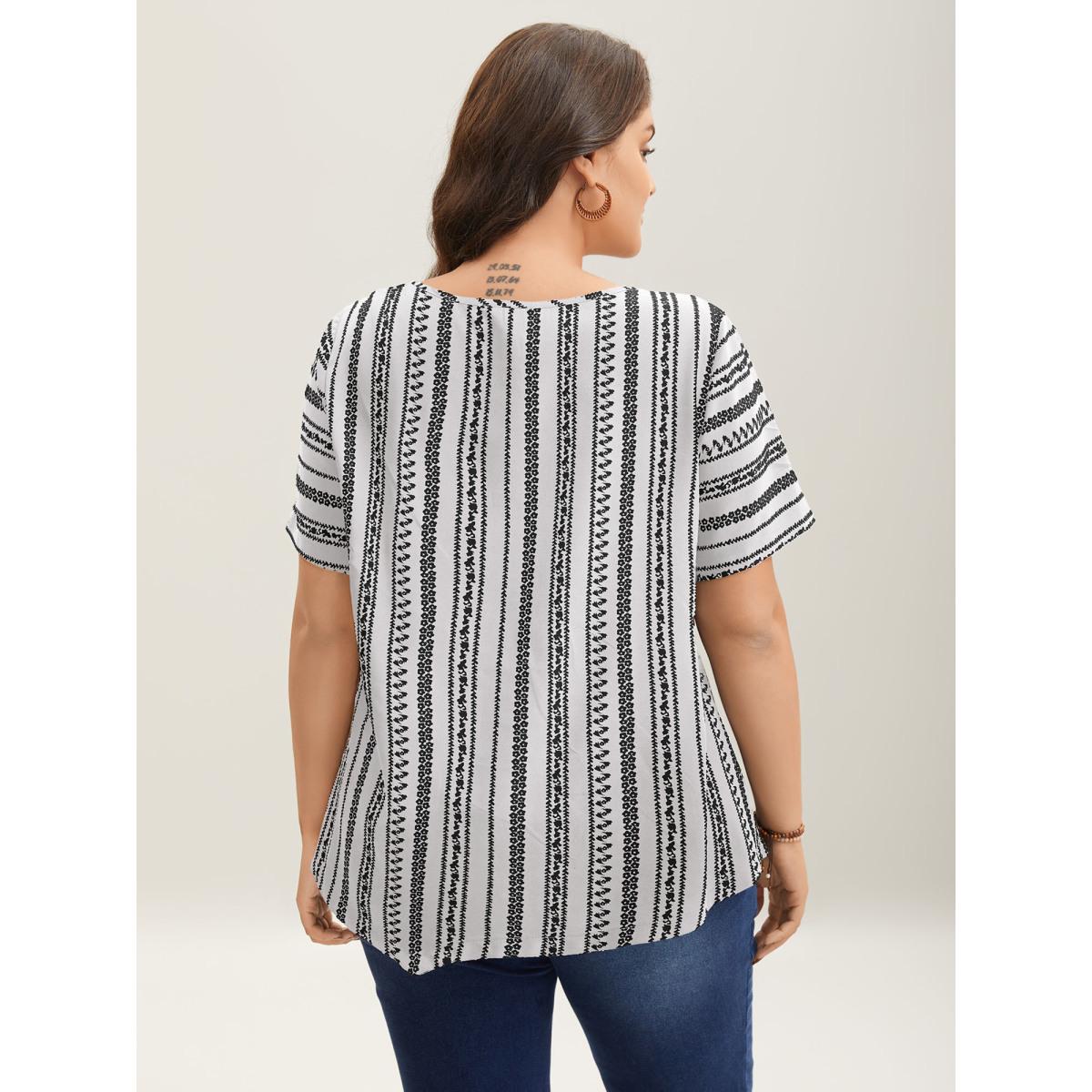 Plus Size Originalwhite Striped Overlap Print Curvy Hem Blouse Women Resort Short sleeve Round Neck Vacation Blouses BloomChic 28/5X Product Image