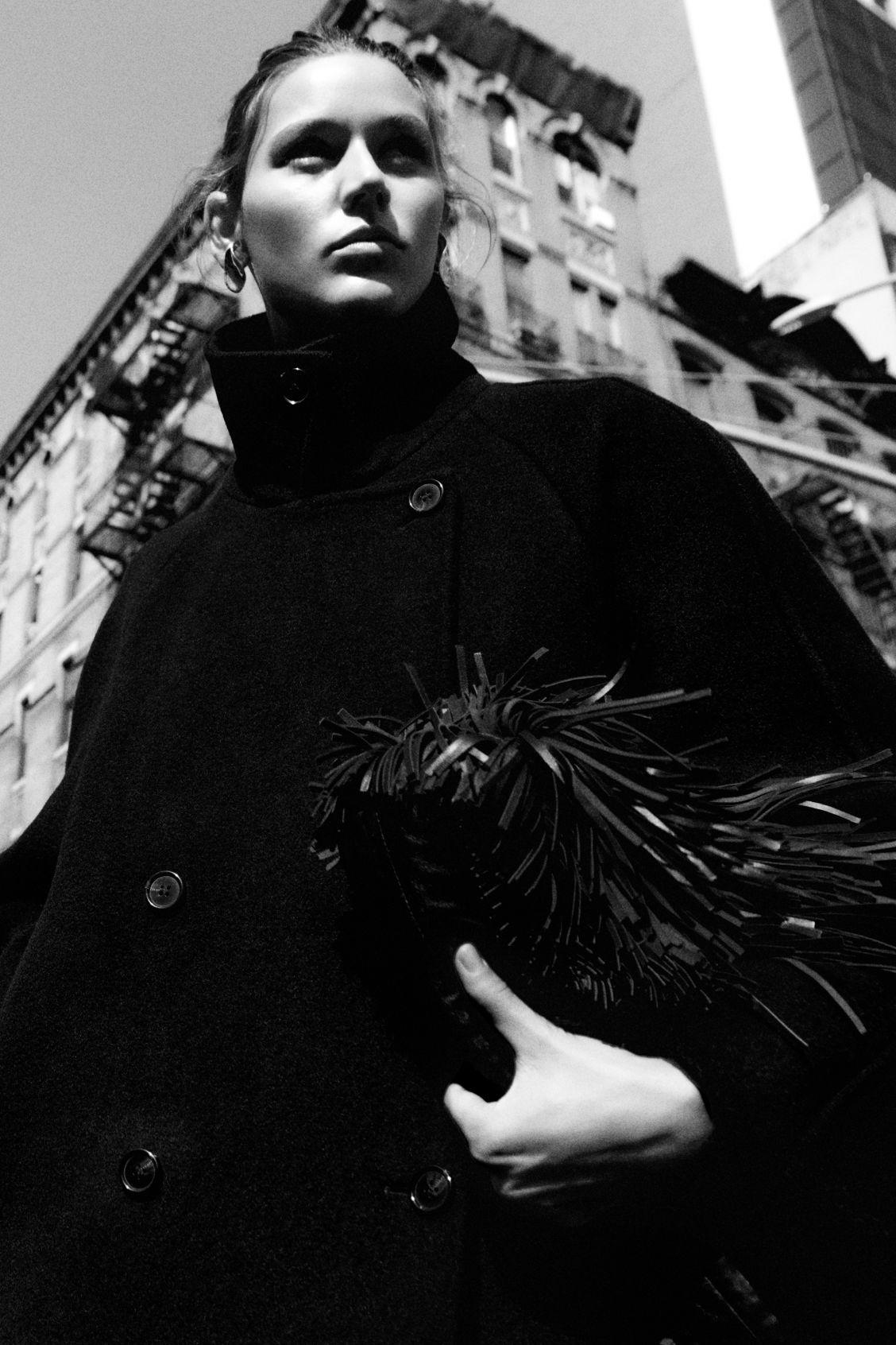 OVERSIZED DOUBLE-BREASTED WOOL COAT Product Image