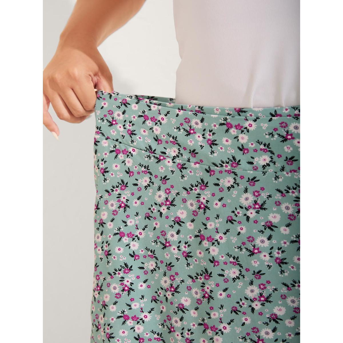 Plus Size Rayon Ditsy Floral Print Side-Tie Maxi Skirt Women LightGreen Timeless Loose No stretch Side seam pocket Belt Vacation Skirts BloomChic 14-16/1X Product Image