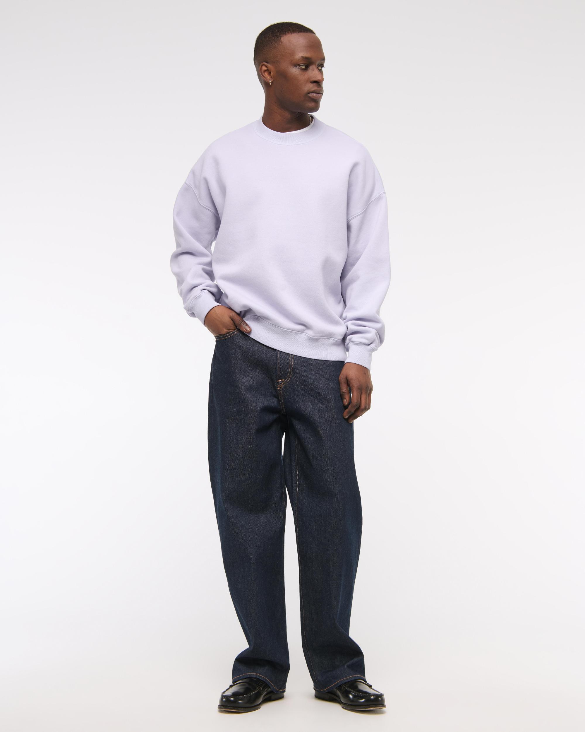 Essential Crew Sweatshirt Product Image