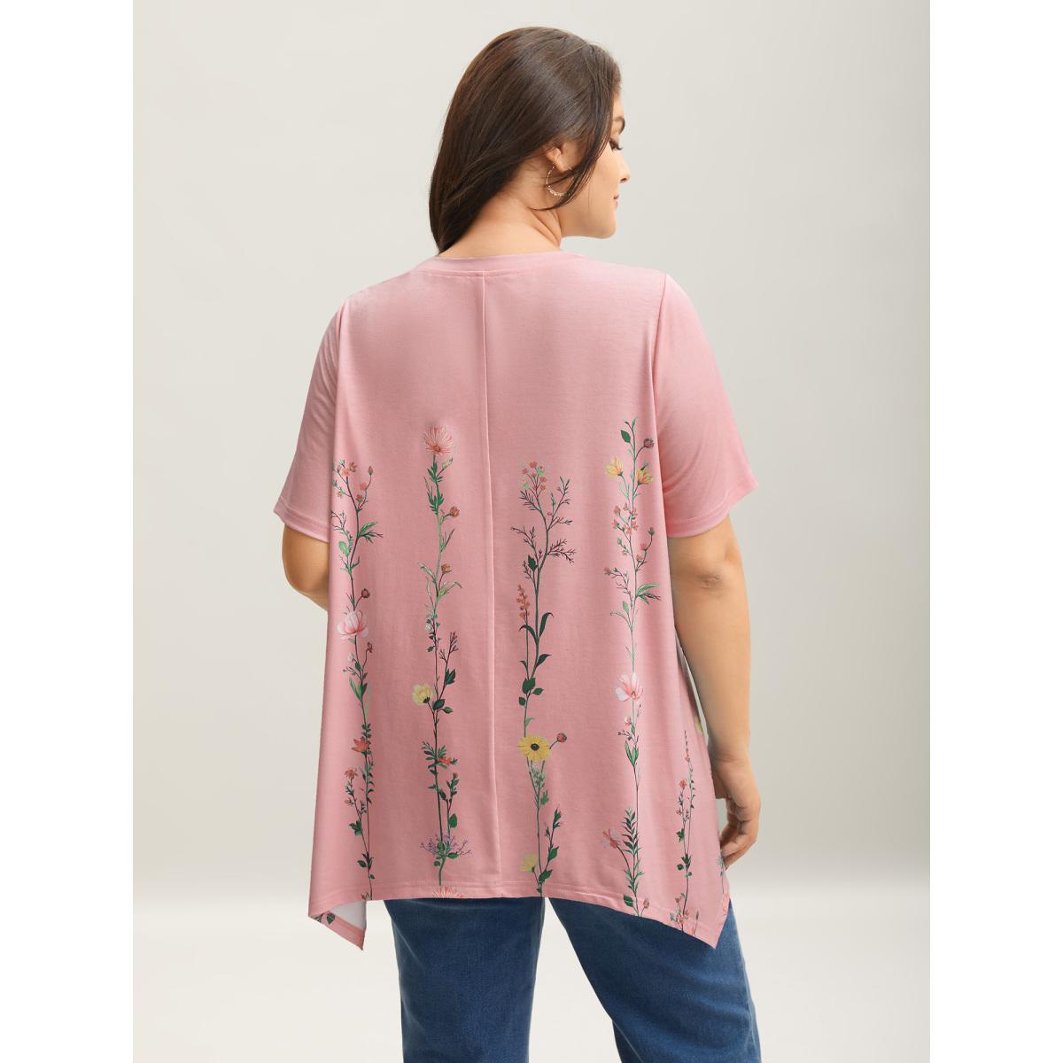 Plus Size Stretchy Hi-Low Hem Floral T-Shirt Blush Women Timeless Asymmetrical Natural Flowers Round Neck Loose Elegant T-shirts BloomChic 12/L Product Image