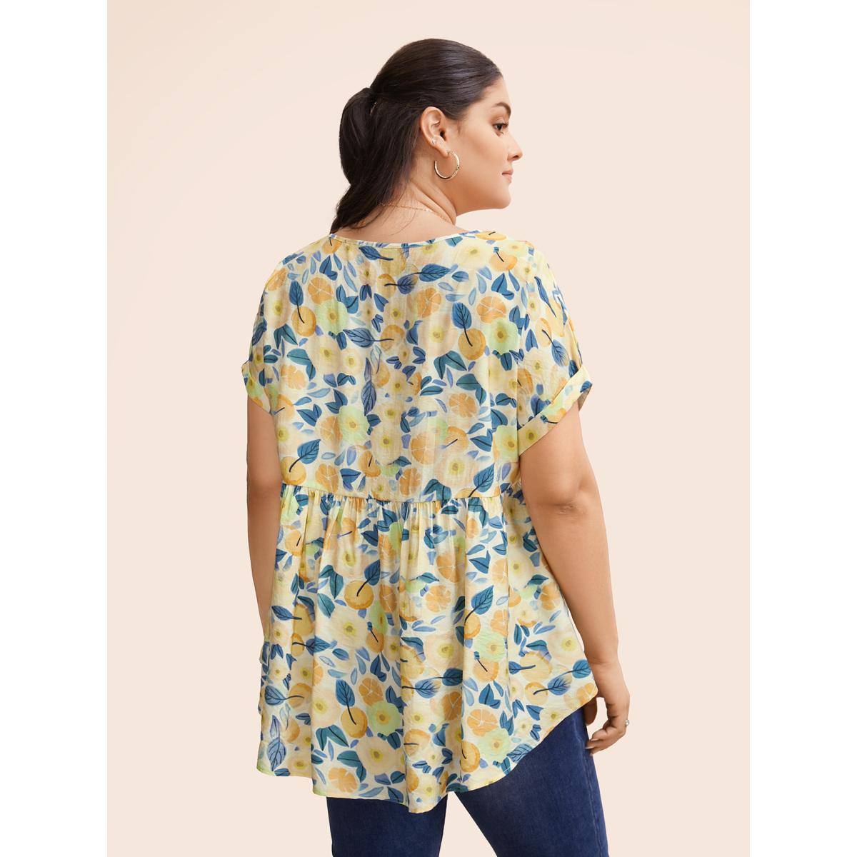Plus Size Lightyellow Fruit Print Curved Hem Batwing Sleeve Blouse Women Leisure Cap Sleeve Round Neck Casual Blouses BloomChic 22-24/3X Product Image